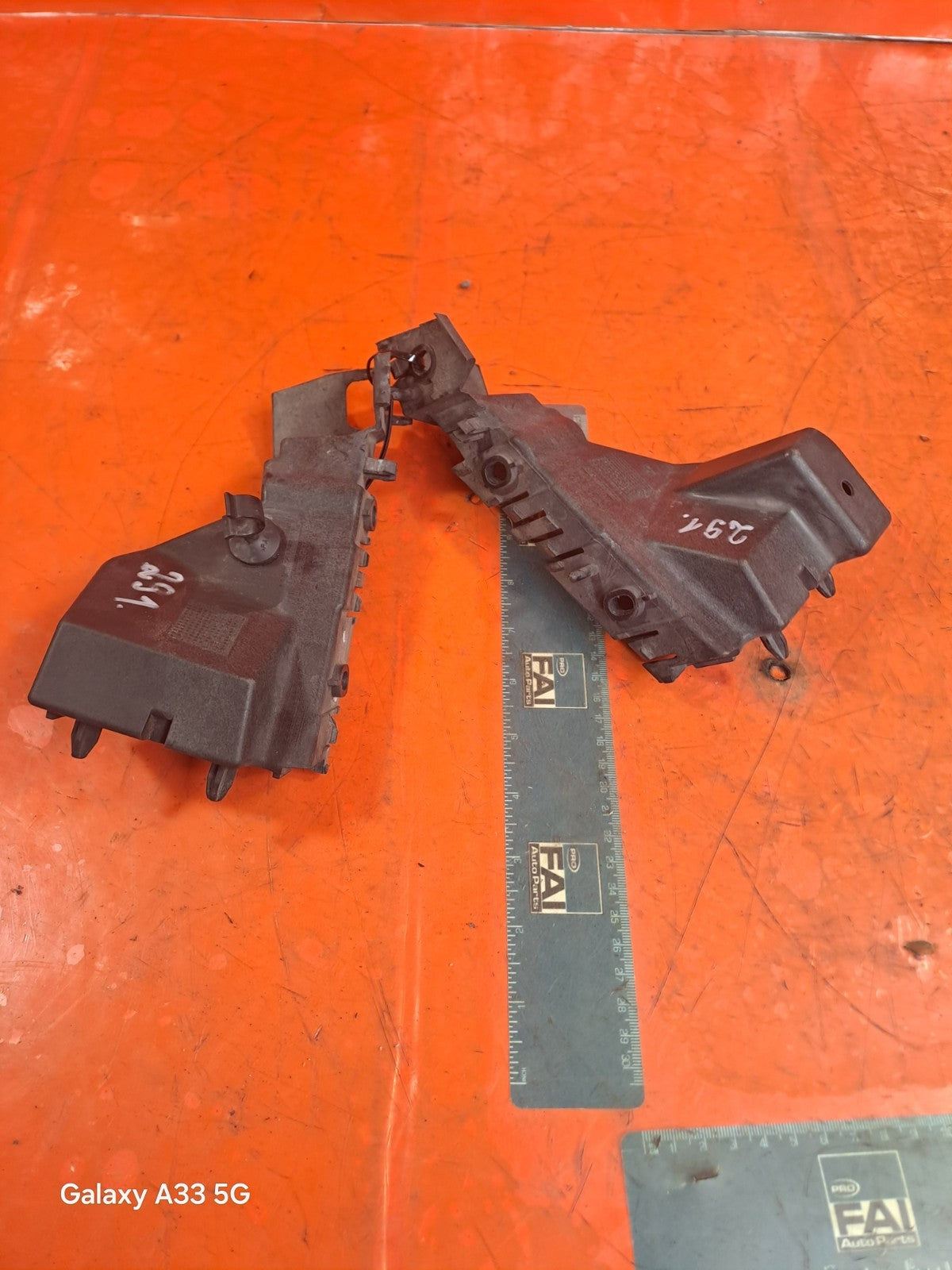 ✅AUDI Q5 S LINE 2.0 DIESEL 2012 FRONT BUMPER BRACKETS 8R0807283C 8R0807284C A291