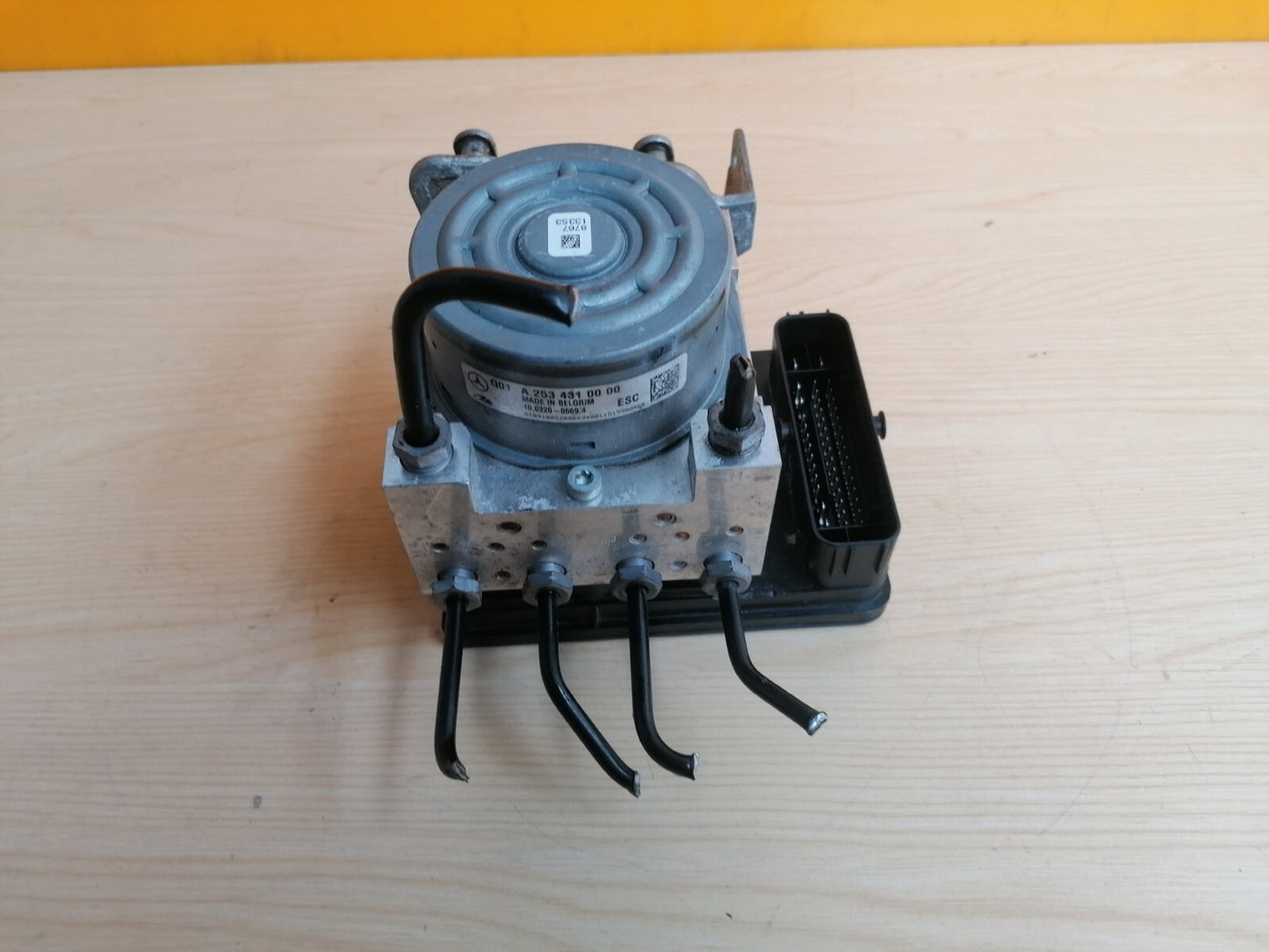 2015 MERCEDES C200 W205 2.0 PETROL ABS PUMP MODULATOR A2534310000 A048