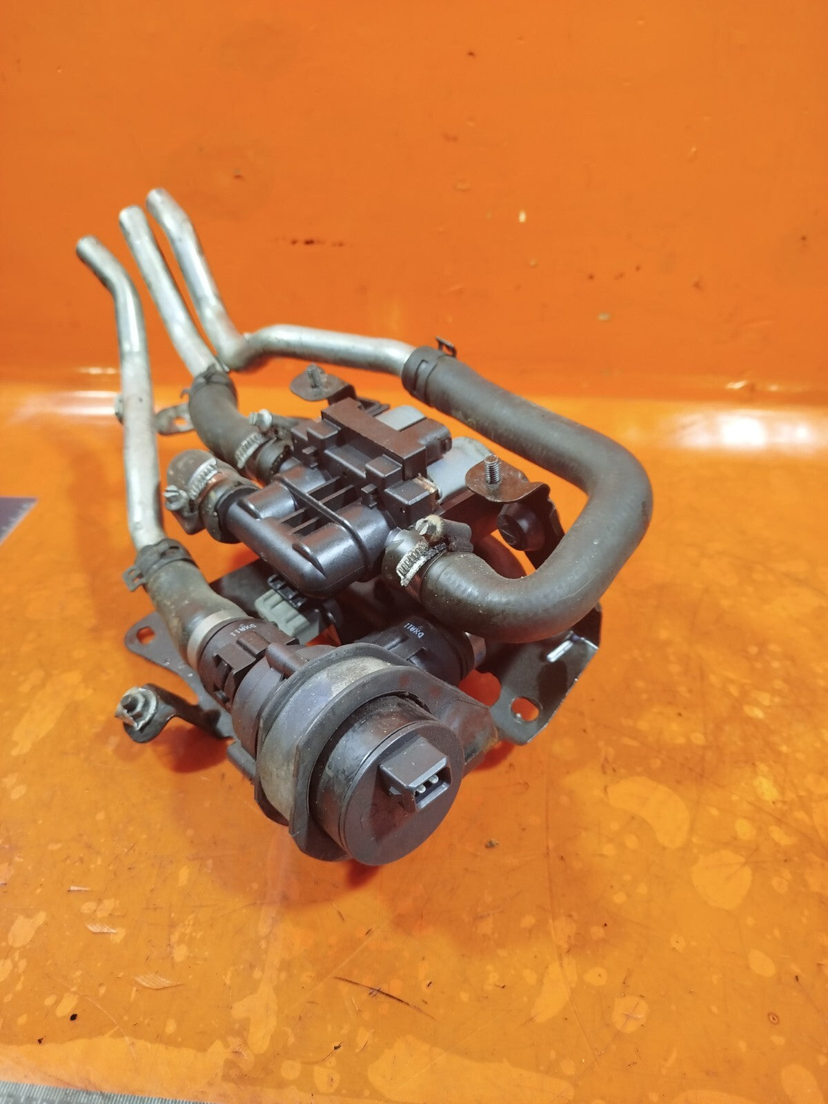 ✅2011 LAND ROVER RANGE ROVER L322 4.4D HEATER CONTROL VALVE XH42-18B619-AA A243