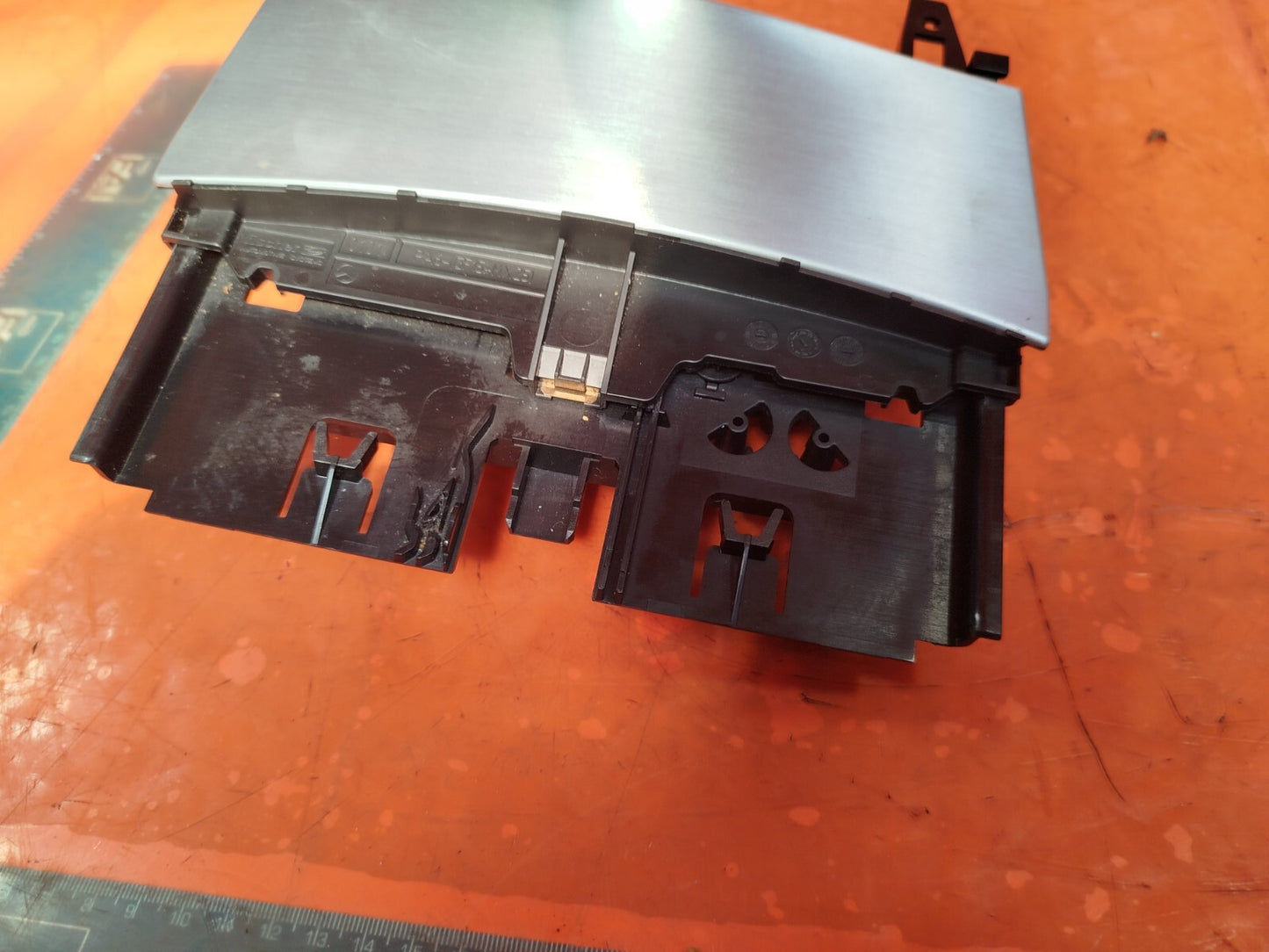 ✅MERCEDES C250 W204 2.1 DIESEL 2011 CENTER CONSOLE ASHTRAY BOX A2046801350 A283