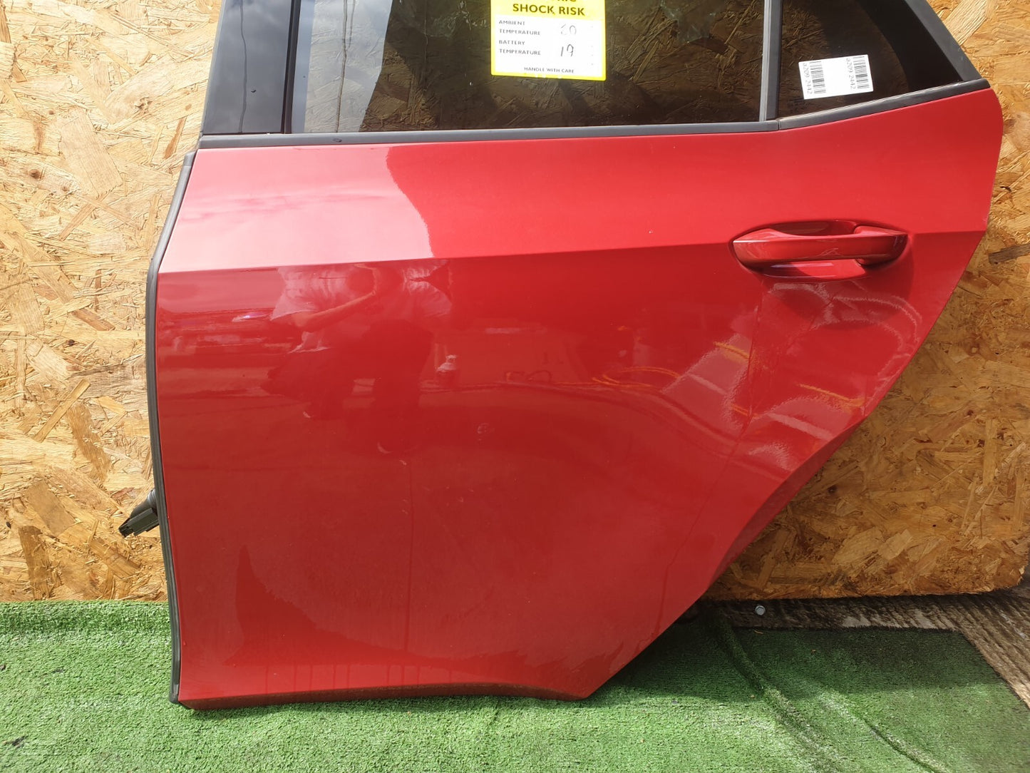 CUPRA BORN V2 Ev 2023 REAR LEFT DOOR COMPLETE RED Warranty A209