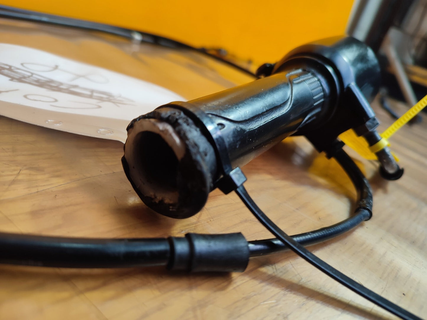 ✅HONDA GLR125 1W PETROL 2019 THROTTLE HANDLE WITH CABLES Warranty A117