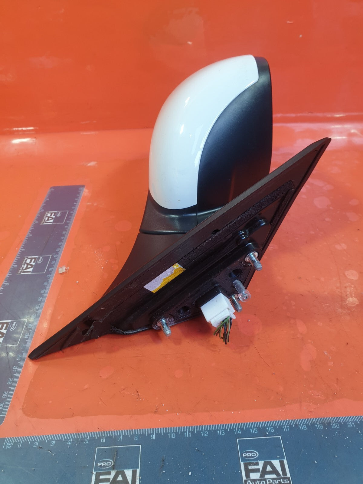 SSANGYONG TIVOLI EX 1.6 DIESEL 2017 FRONT RIGHT MIRROR WHITE Warranty A230