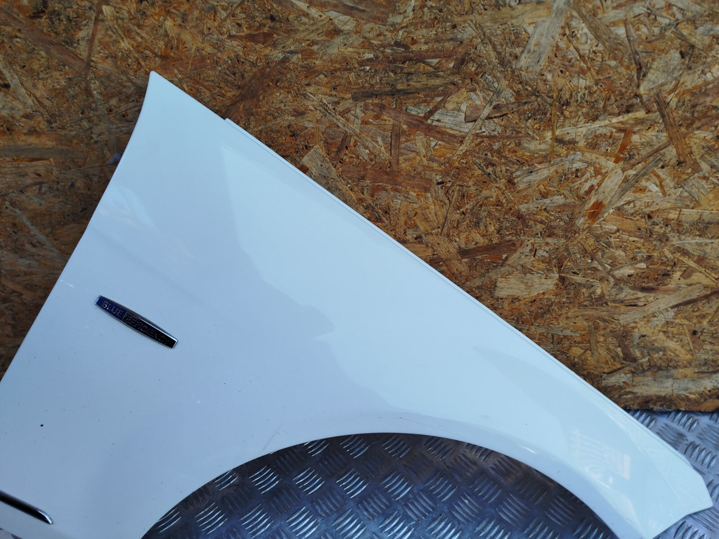 ✅2011 MERCEDES C CLASS W204 FRONT RIGHT WING FENDER PANEL WHITE 650 + WARRANTY