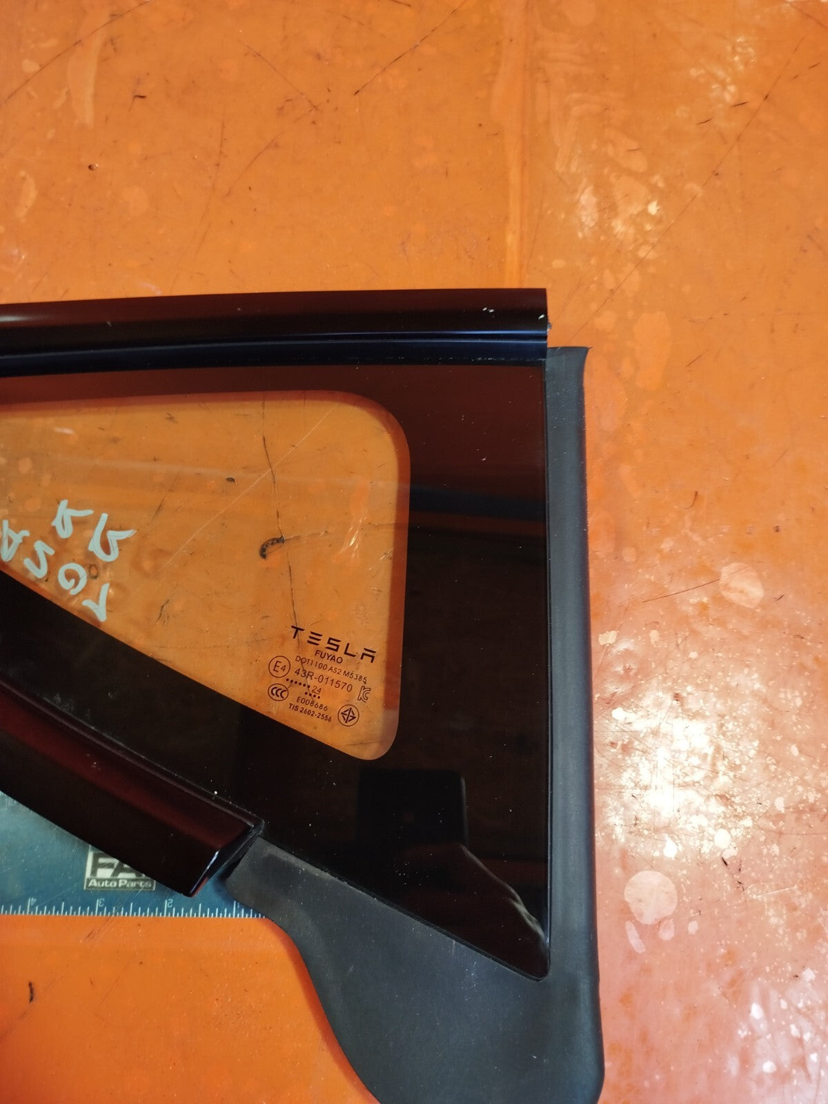 ✅TESLA MODEL 3 LONG 2024 REAR RIGHT QUARTER WINDOW GLASS 43R-011570 1910990-00-C