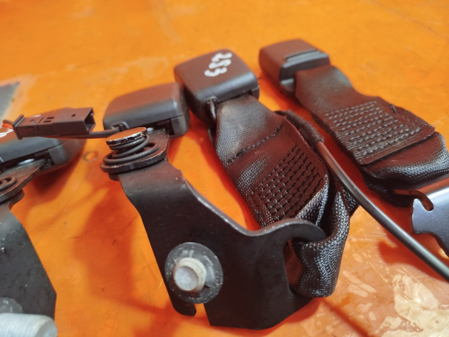 ✅2023 BMW 2 SERIES M SPORT F44 SEAT BELT BUCKLES 7456284 7456285 + WARRANTY A293