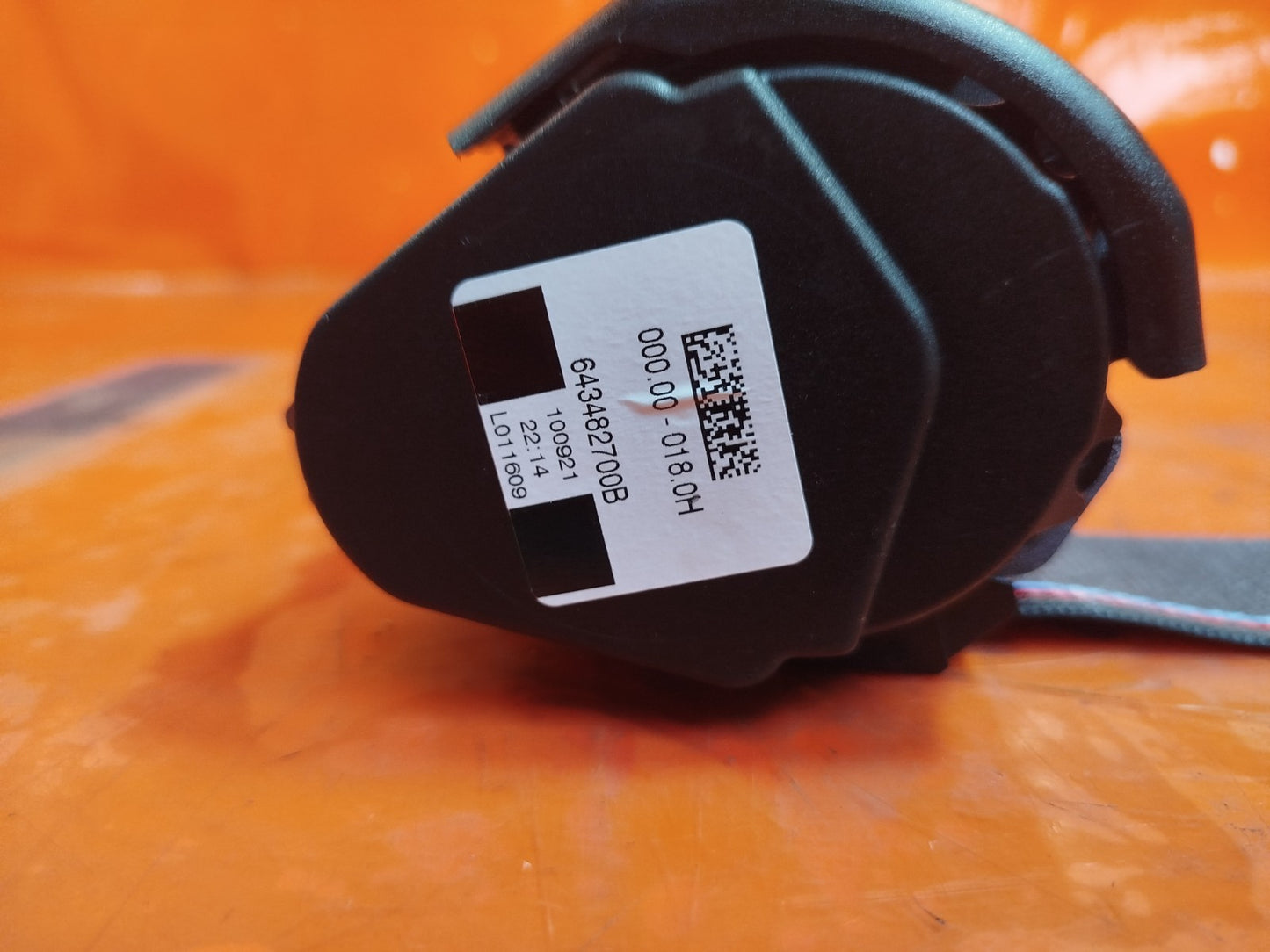 ✅BMW 1 SERIES REAR CENTRE SEAT BELT 644502600 643482700B Warranty xAA