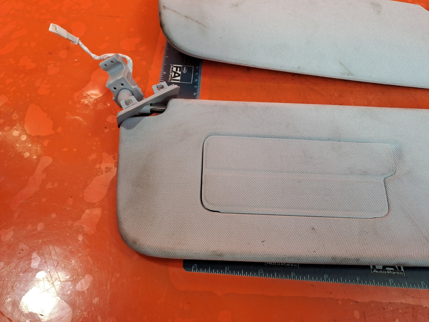 TESLA MODEL 3 LONG 2024 SUN VISOR PAIR Warranty A207