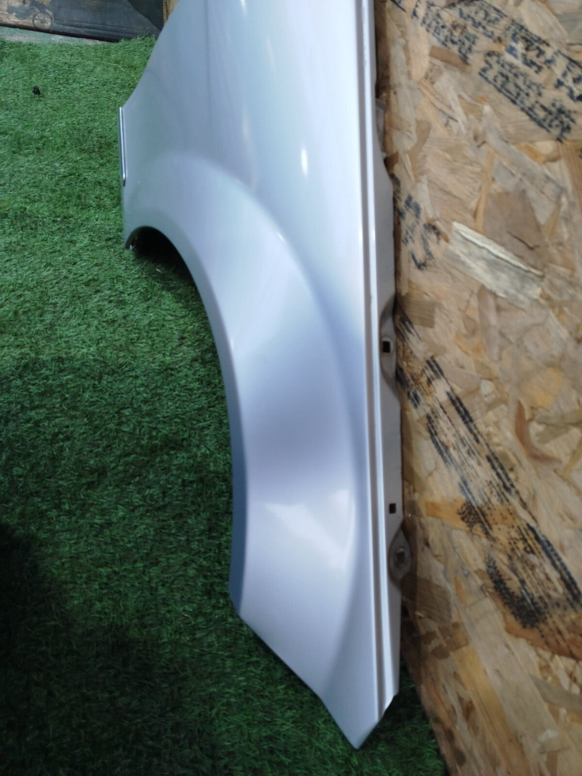 ✅MERCEDES W204 C220 AMG SPORT 2.1 DIESEL 2012 FRONT RIGHT WING PANEL SILVER A238