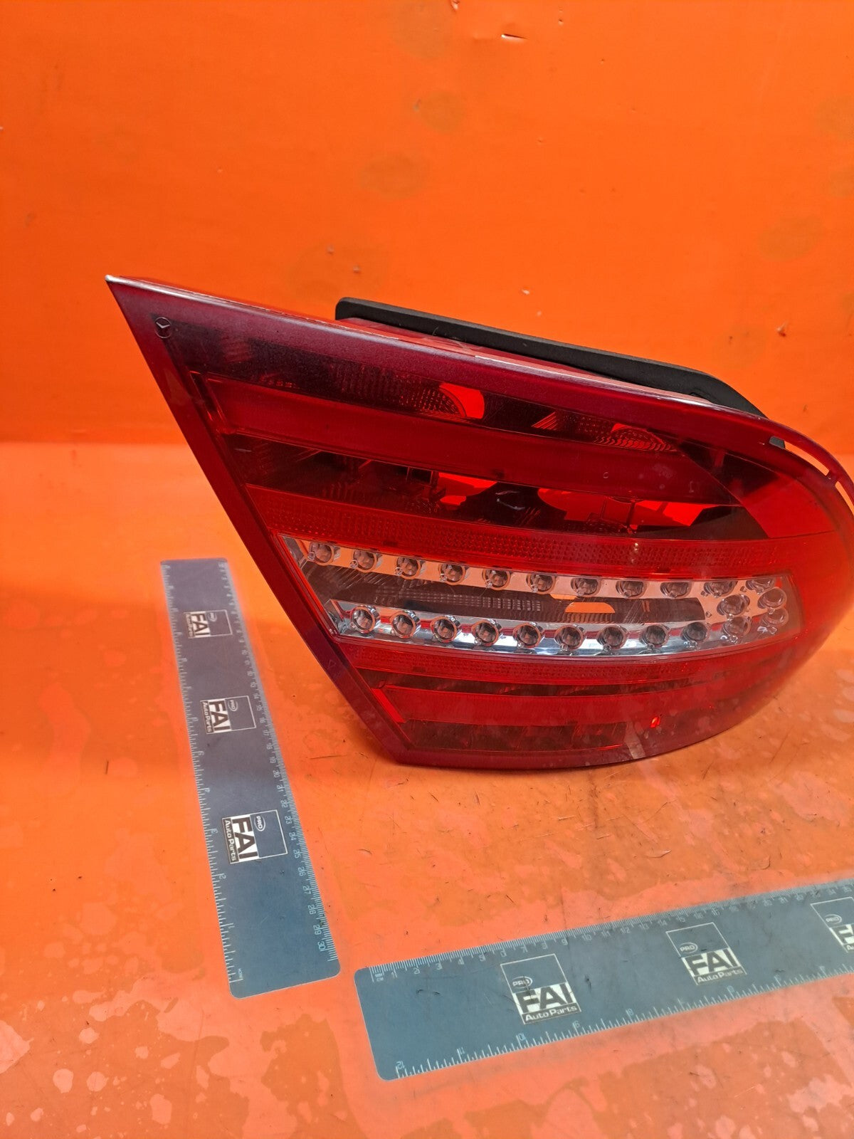 ✅MERCEDES W204 C220 AMG SPORT 2.1 DIESEL 2012 REAR LEFT TAIL LIGHT 2048205464