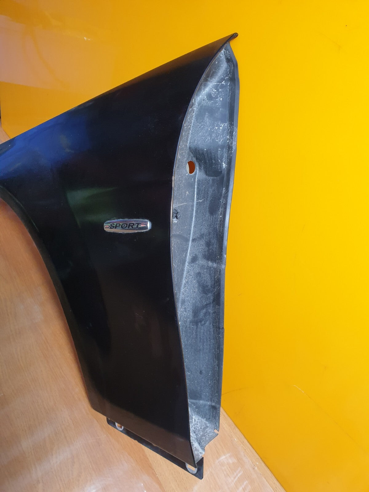 2013 MERCEDES C CLASS W204 AMG SPORT 2.1D FRONT LEFT WING PANEL BLACK A126