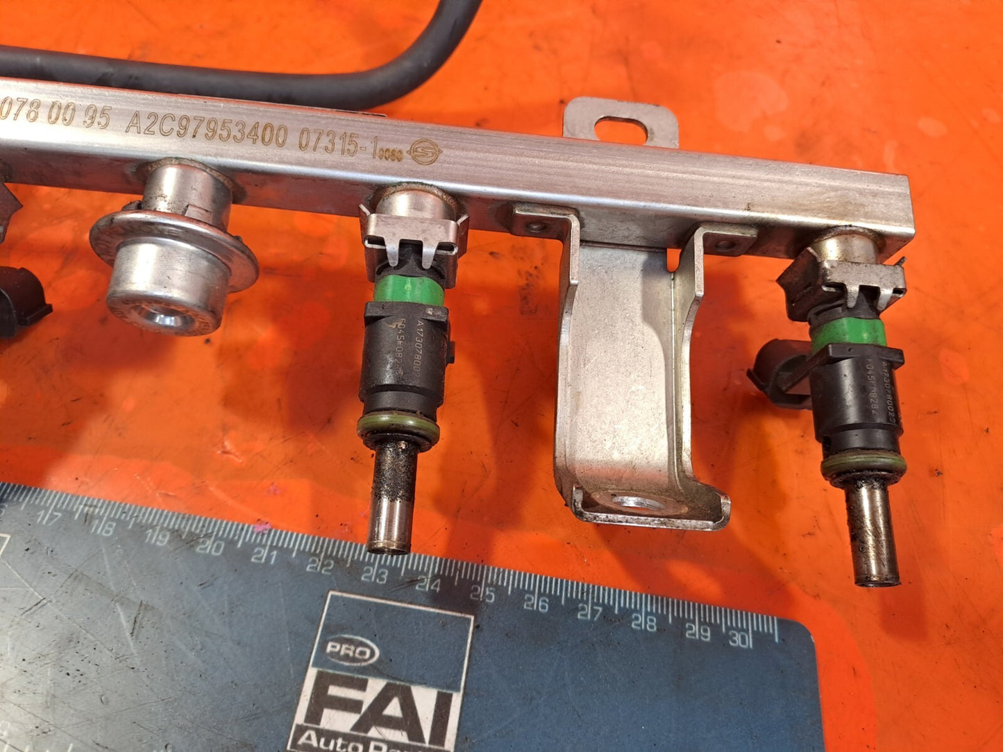 ✅SSANGYONG TIVOLI EX 1.6 PETROL 2015 FUEL INJECTORS & RAIL A1730780095 Warranty