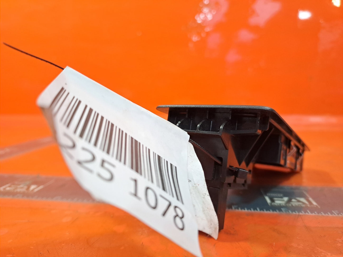 Volkswagen Transporter T6 2016 2.0 Diesel Front Left Electric Window Switch A225