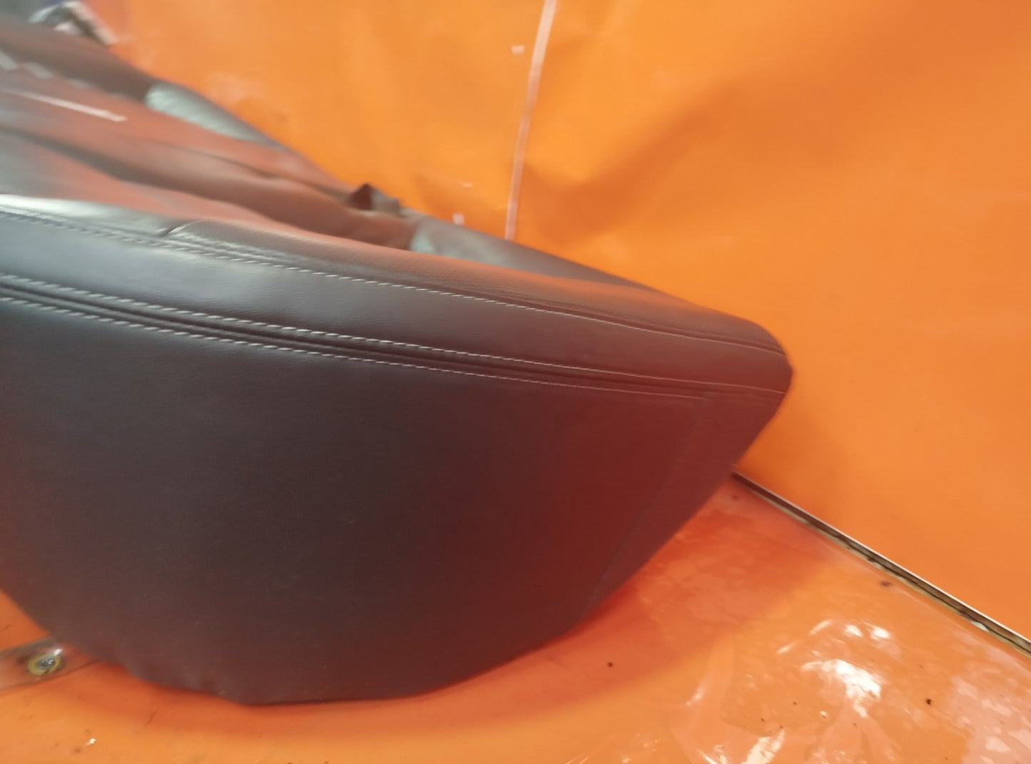 ✅Ssangyong Tivoli Ex 1.6 Diesel 2017 REAR LEATHER SEAT BASE Warranty A230
