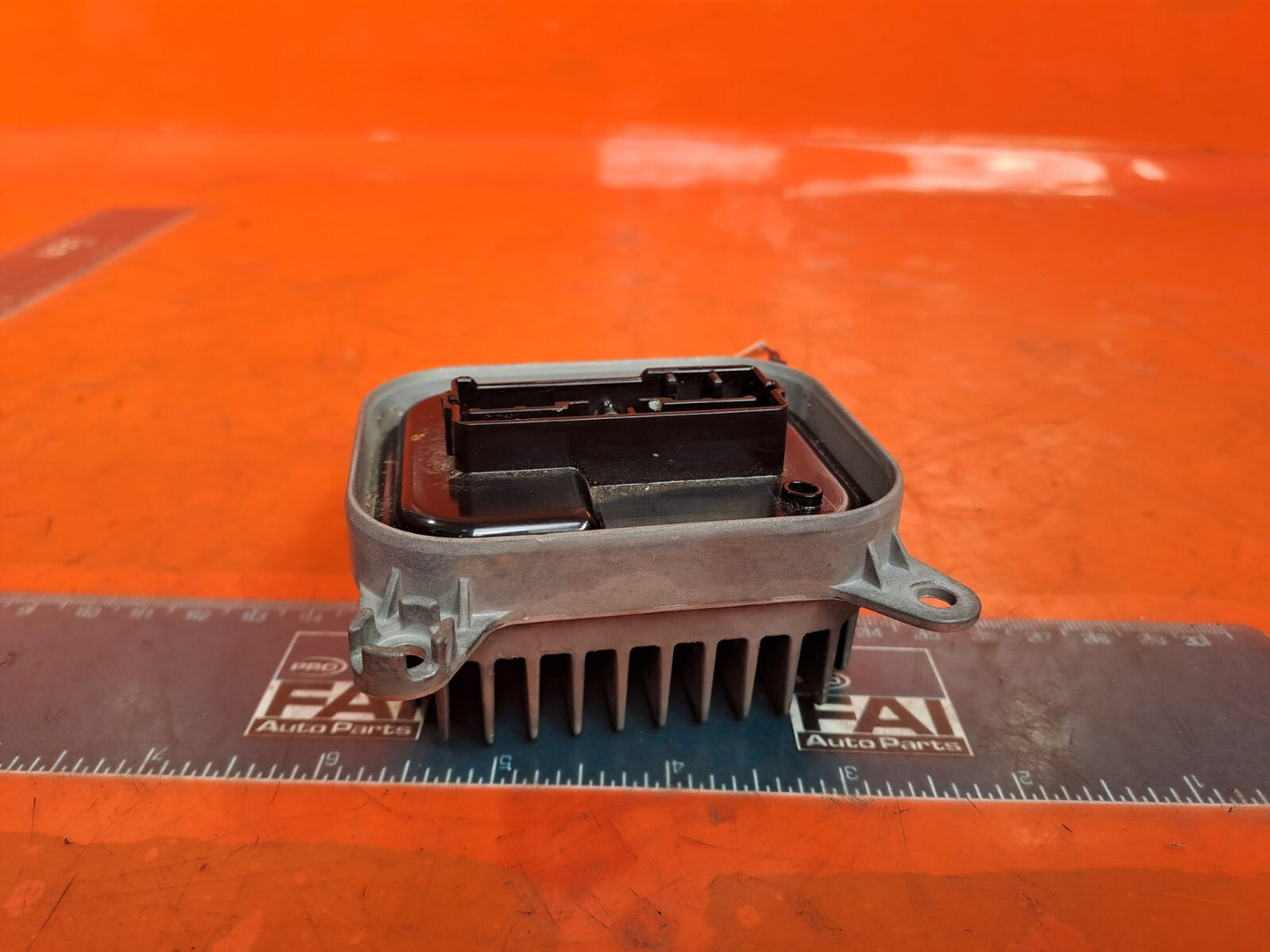 TESLA MODEL 3 LONG 2024 HEADLIGHT BALLAST CONTROL MODULE P1802471-31-D Warranty