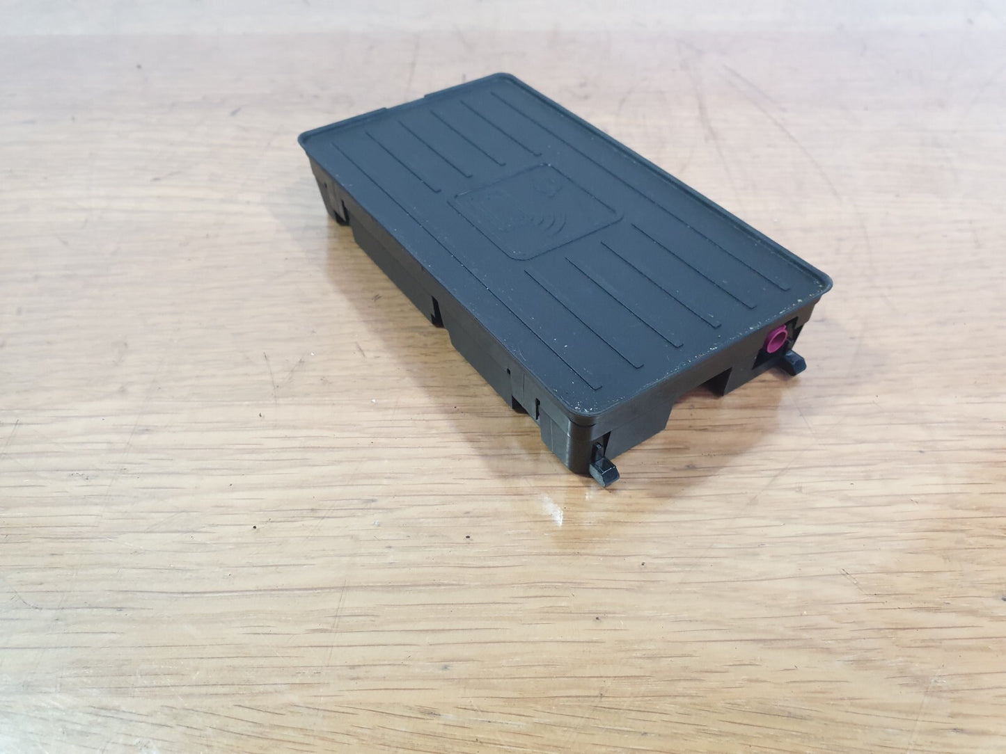SEAT Arona Fr Tsi 1.0 Petrol 2019 ANTENNA WIRELESS CHARGING MODULE 81A035502
