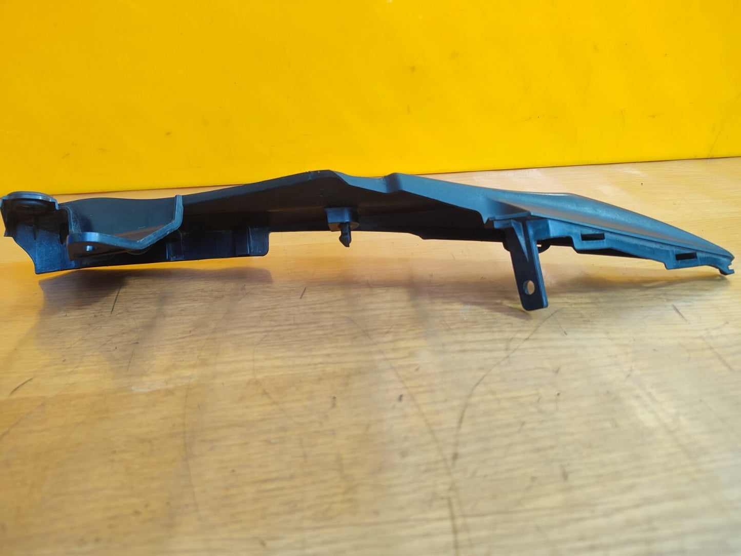 ✅HONDA GLR125 1W PETROL 2019 REAR INFILL FAIRING TRIM RIGHT SIDE 77215-KPN-A700