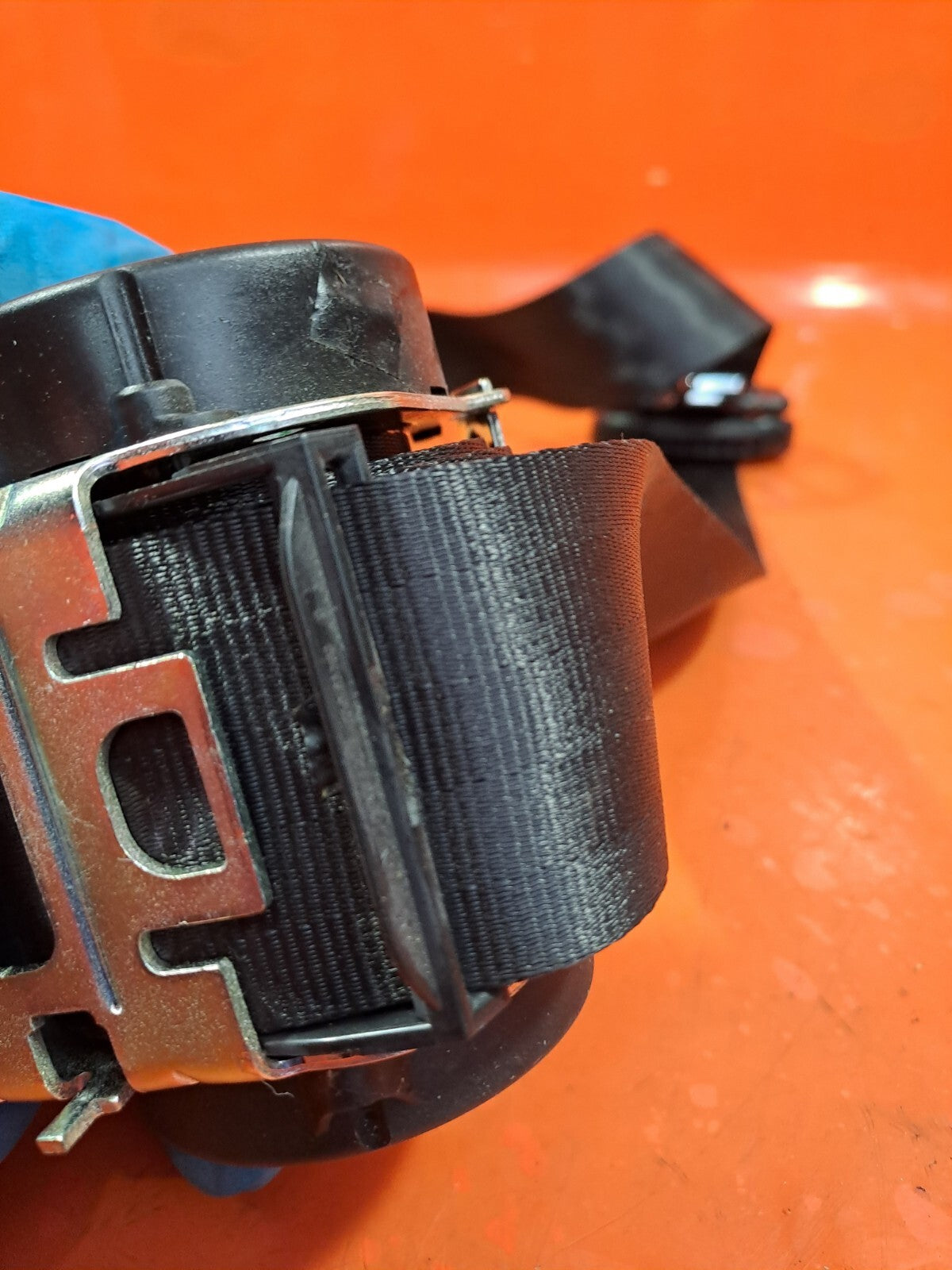 ✅2011 LAND ROVER DISCOVERY 4 L319 3.0D REAR LEFT SEAT BELT 4H22-N611B68-ABW 239