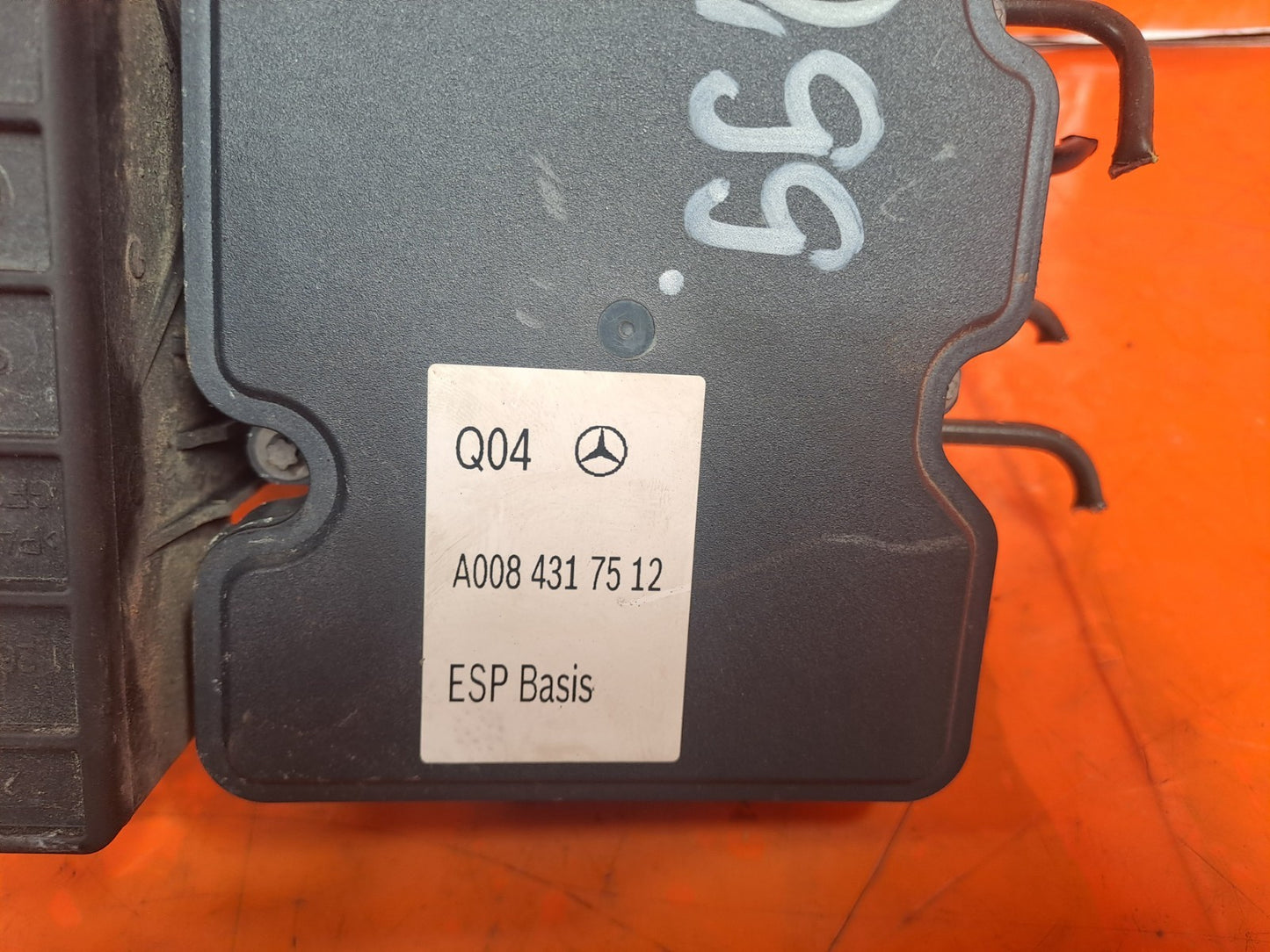 ✅MERCEDES B180 W246 1.8 DIESEL 2012 ABS PUMP CONTROL MODULE A0084317512 A299
