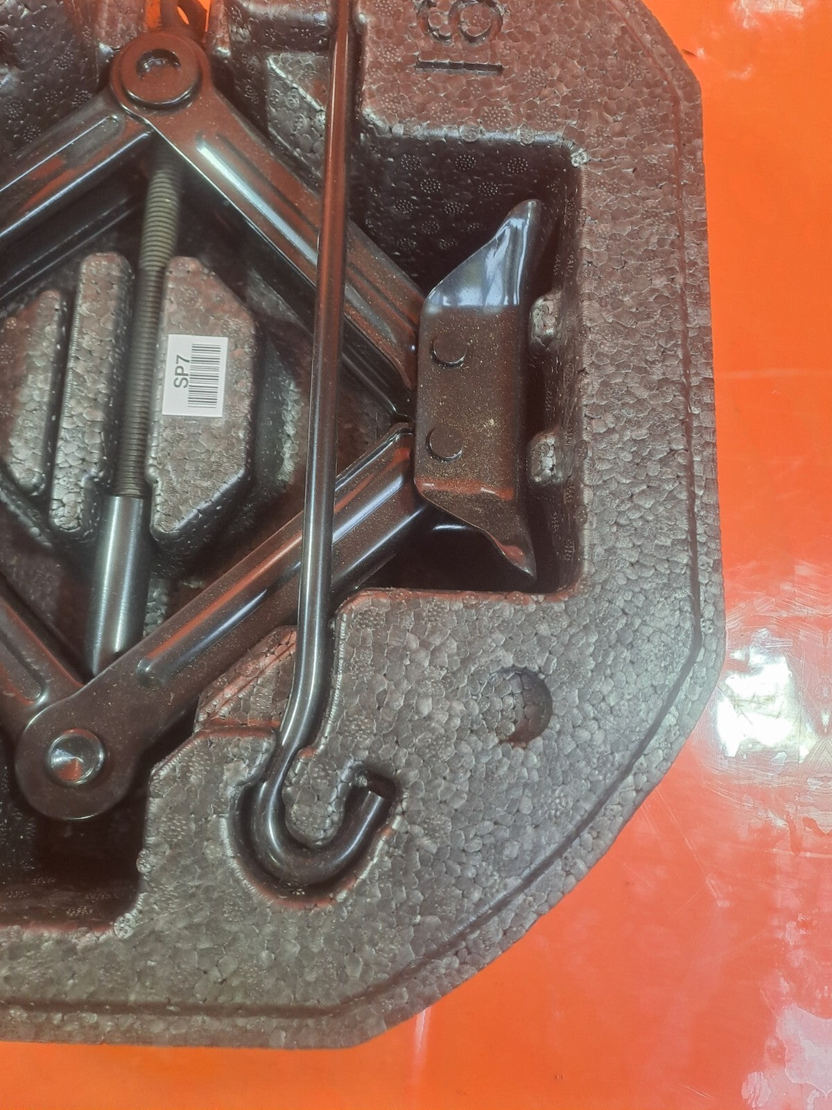 ✅HYUNDAI KONA 1.0 PETROL 2019 EMERGENCY LIFTING JACK TOOL KIT & FOAM Warranty