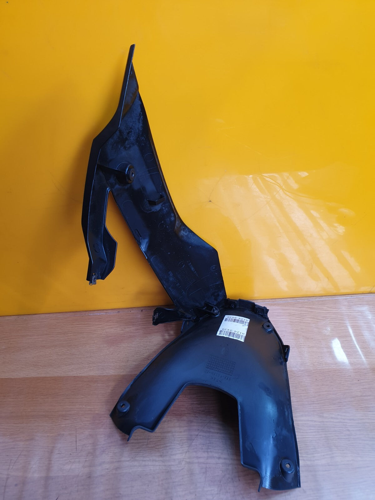 ✅YAMAHA YZF R125 2020 RIGHT SIDE LOWER FAIRING AND FRONT CENTRE V FAIRING PANEL