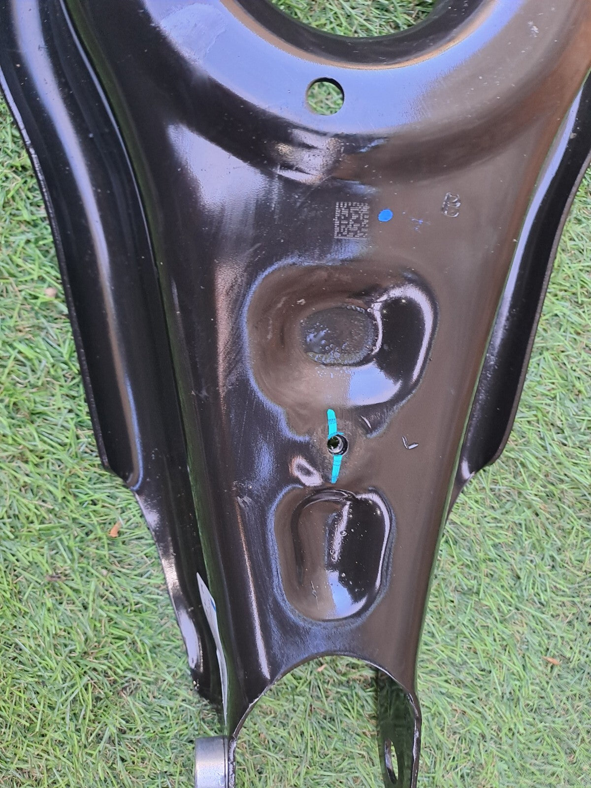 2024 TESLA MODEL 3 LONG REAR LEFT SUPPORT ARM 1288451-00-A + WARRANTY A207