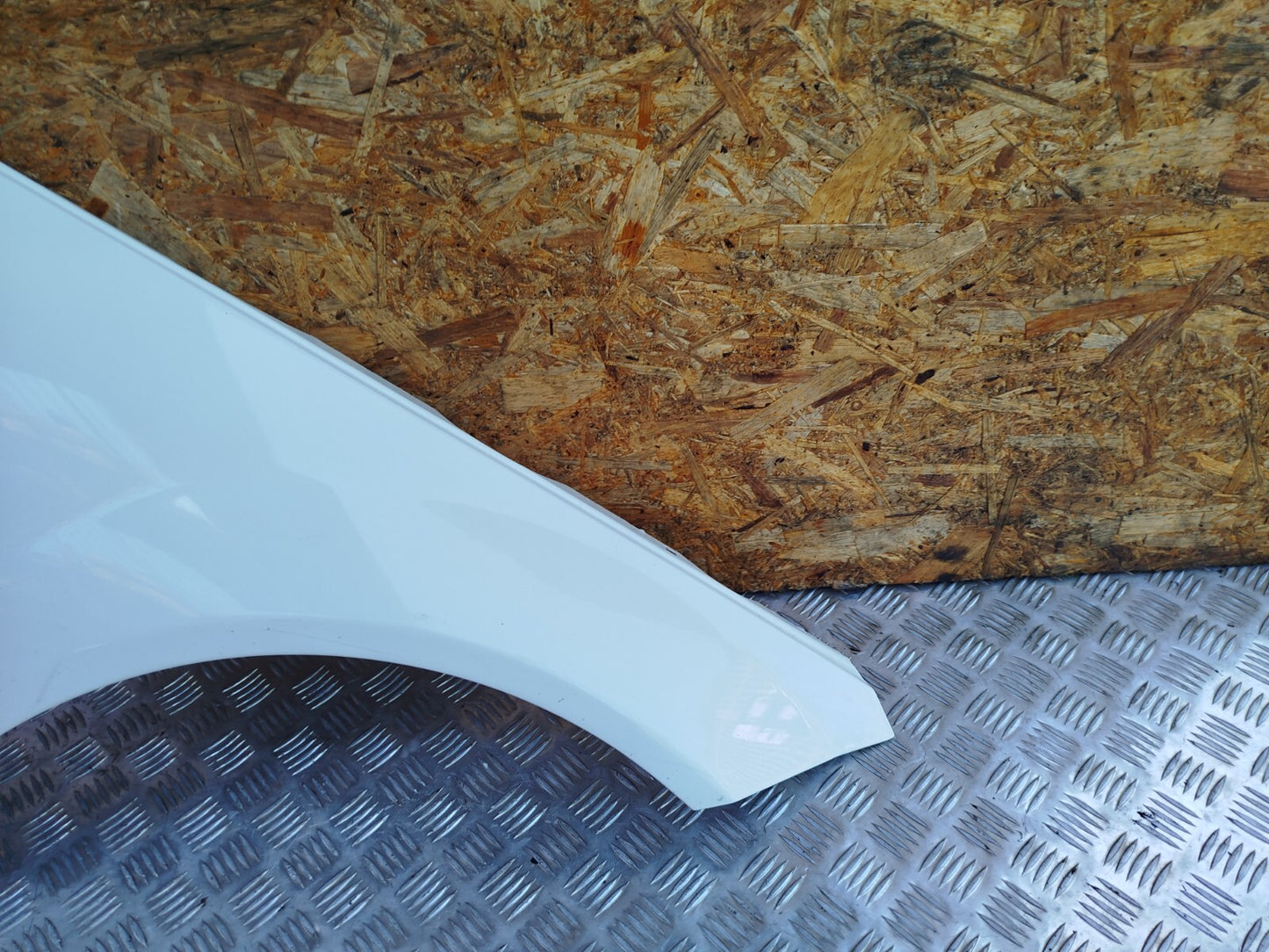 ✅2011 MERCEDES C CLASS W204 FRONT RIGHT WING FENDER PANEL WHITE 650 + WARRANTY