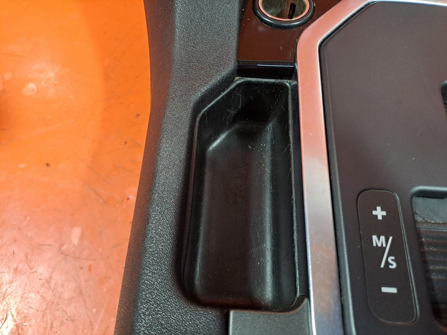 ✅2011 LAND ROVER DISCOVERY 4 L319 3.0D CENTRE CONSOLE AH2204567A + WARRANTY 239