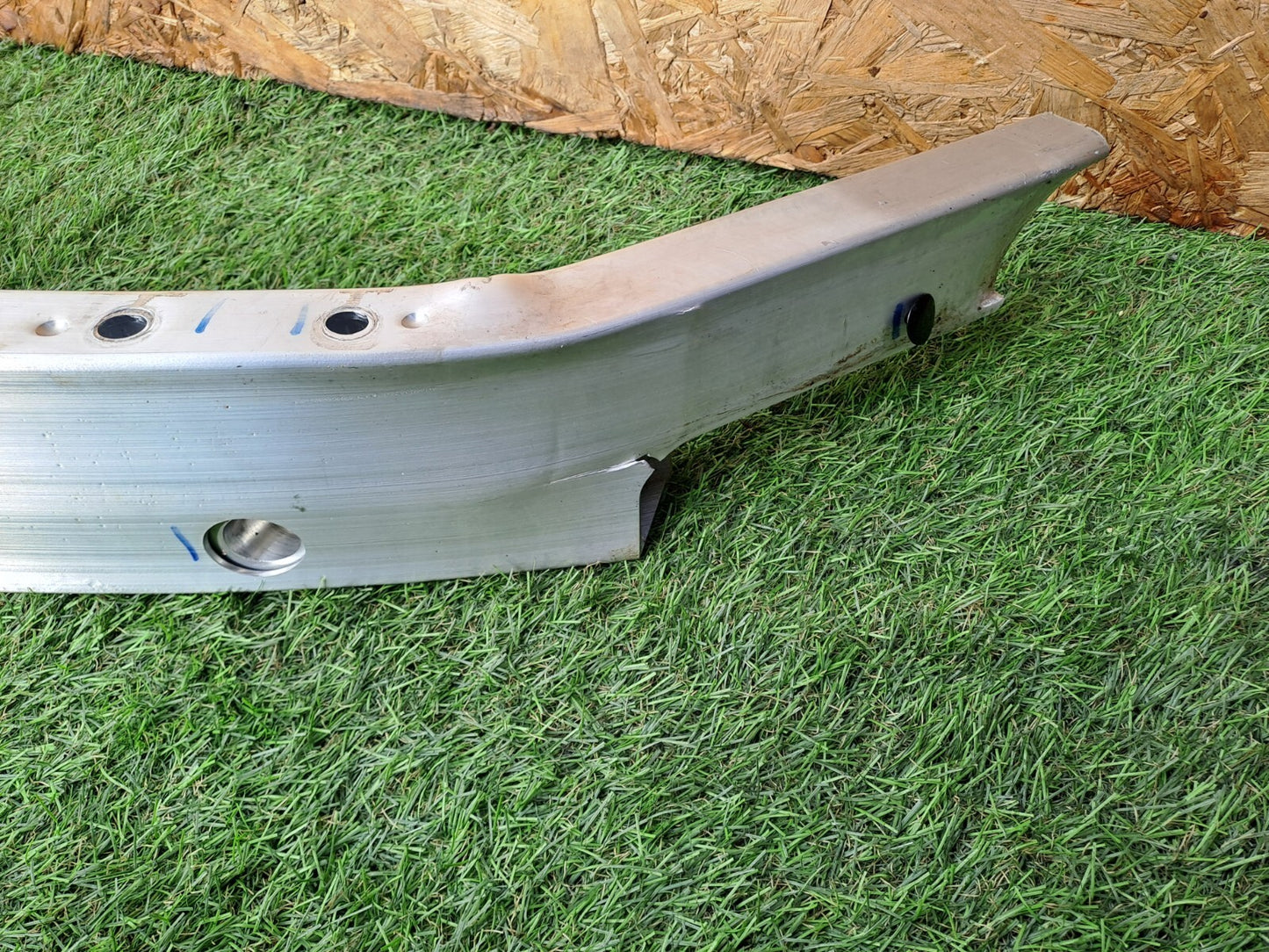 2024 TESLA MODEL 3 LONG FRONTBUMPER REINFORCEMENT CRASH BAR DENTED 1741047-00-F