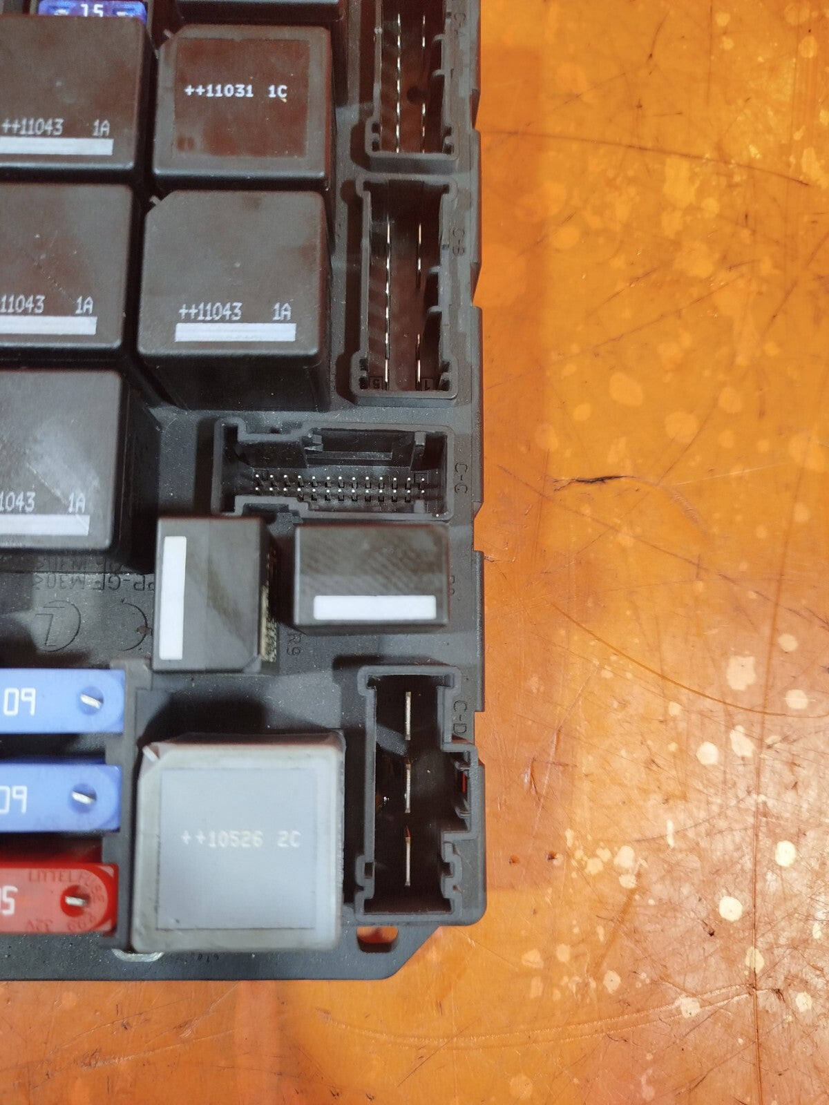 ✅2011 LAND ROVER RANGE ROVER L322 4.4D FUSE BOX MODULE AH42-14A073-AB + WARRANTY
