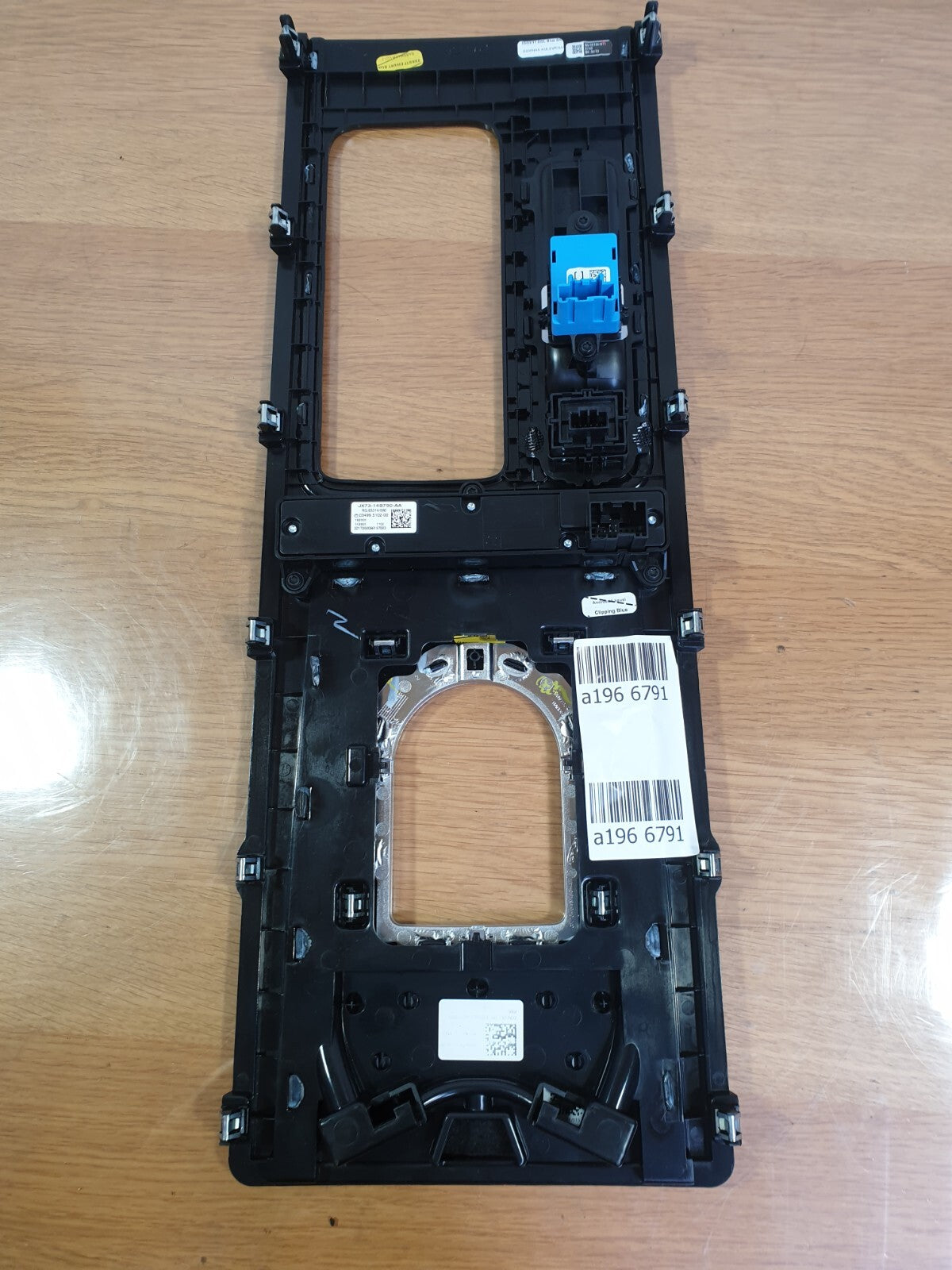 ✅JAGUAR F-PACE X761 3.0 PETROL 2017 CENTRE CONSOLE TRIM JX7314B790AA Warranty