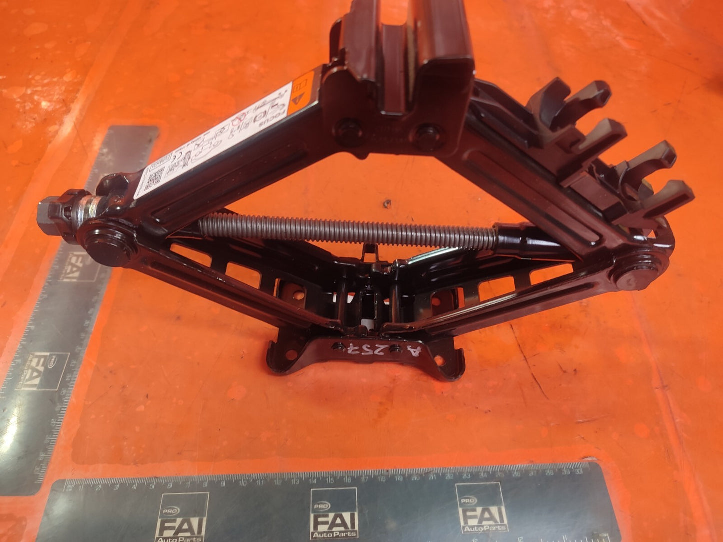 ✅2018 FORD FOCUS MK4 CAR LIFTING JACK TOOL JX7C-17A078-AA + WARRANTY A175