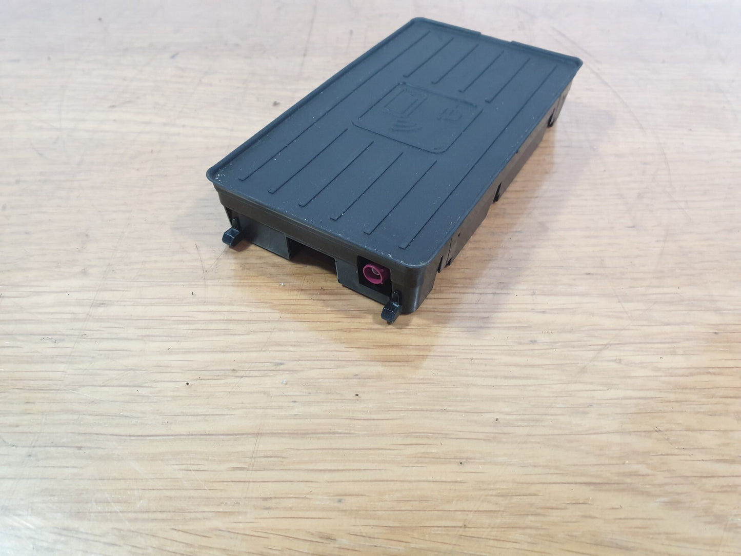 SEAT Arona Fr Tsi 1.0 Petrol 2019 ANTENNA WIRELESS CHARGING MODULE 81A035502