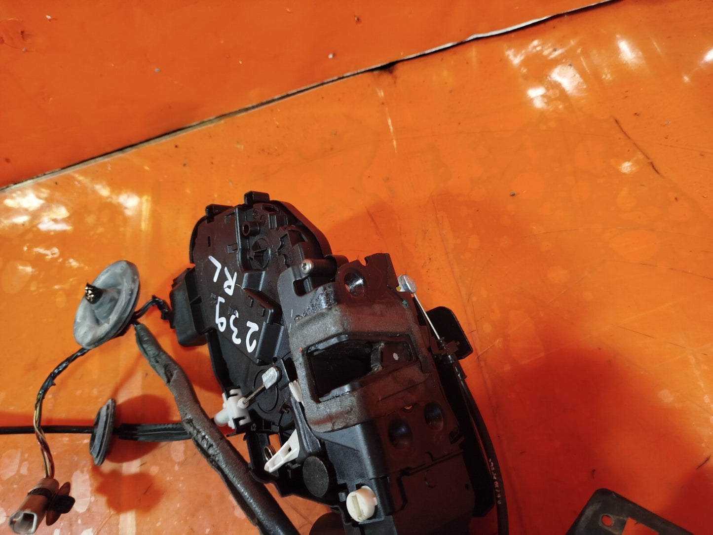 ✅LAND ROVER DISCOVERY 4 L319 3.0 DIESEL 2011 REAR LEFT DOOR LOCK 8X2A26413AC
