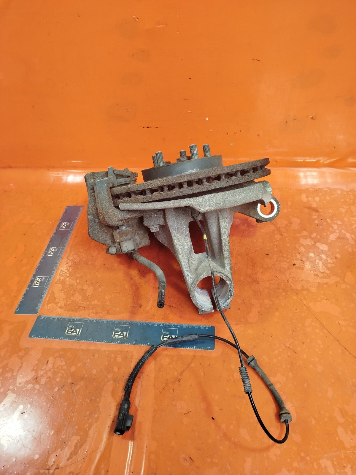 ✅LAND ROVER DISCOVERY SPORT L550 FRONT RIGHT WHEEL HUB & CALIPER + WARRANTY xAA