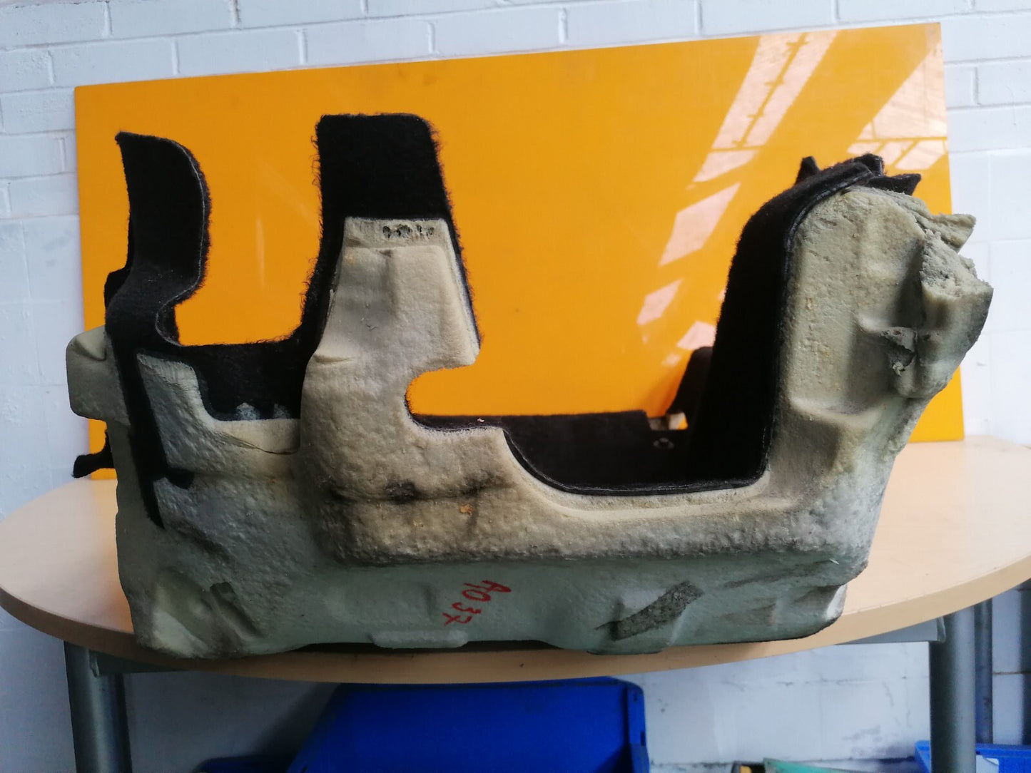 MERCEDES BENZ B180 W246 2012 FRONT RIGHT SIDE INTERIOR FLOOR CARPET A037