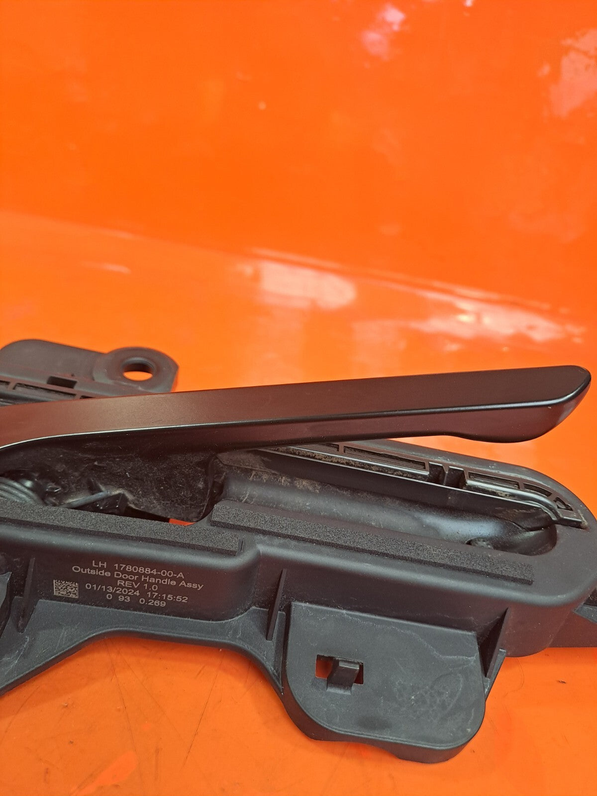 TESLA MODEL 3 LONG 2024 FRONT LEFT EXTERIOR DOOR HANDLE 1780884-00-A Warranty