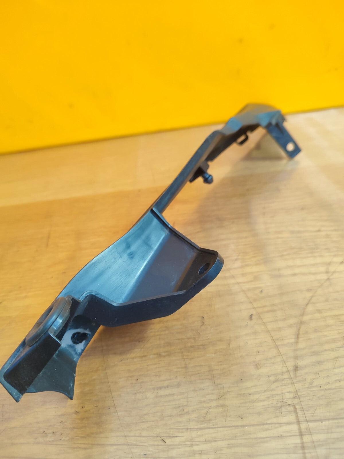 ✅HONDA GLR125 1W PETROL 2019 REAR INFILL FAIRING TRIM RIGHT SIDE 77215-KPN-A700