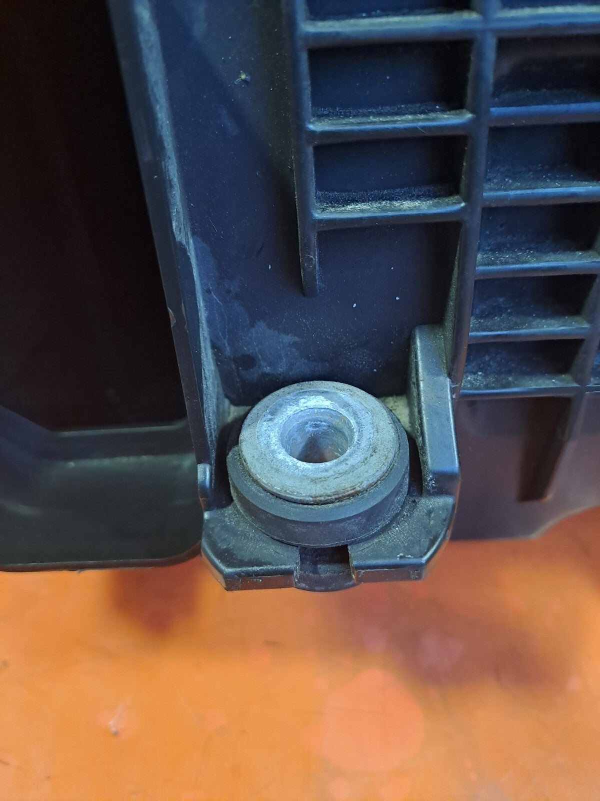 Ssangyong Tivoli Ex 1.6 Diesel 2017 AIR FILTER BOX HOUSING 23110-35100 Warranty