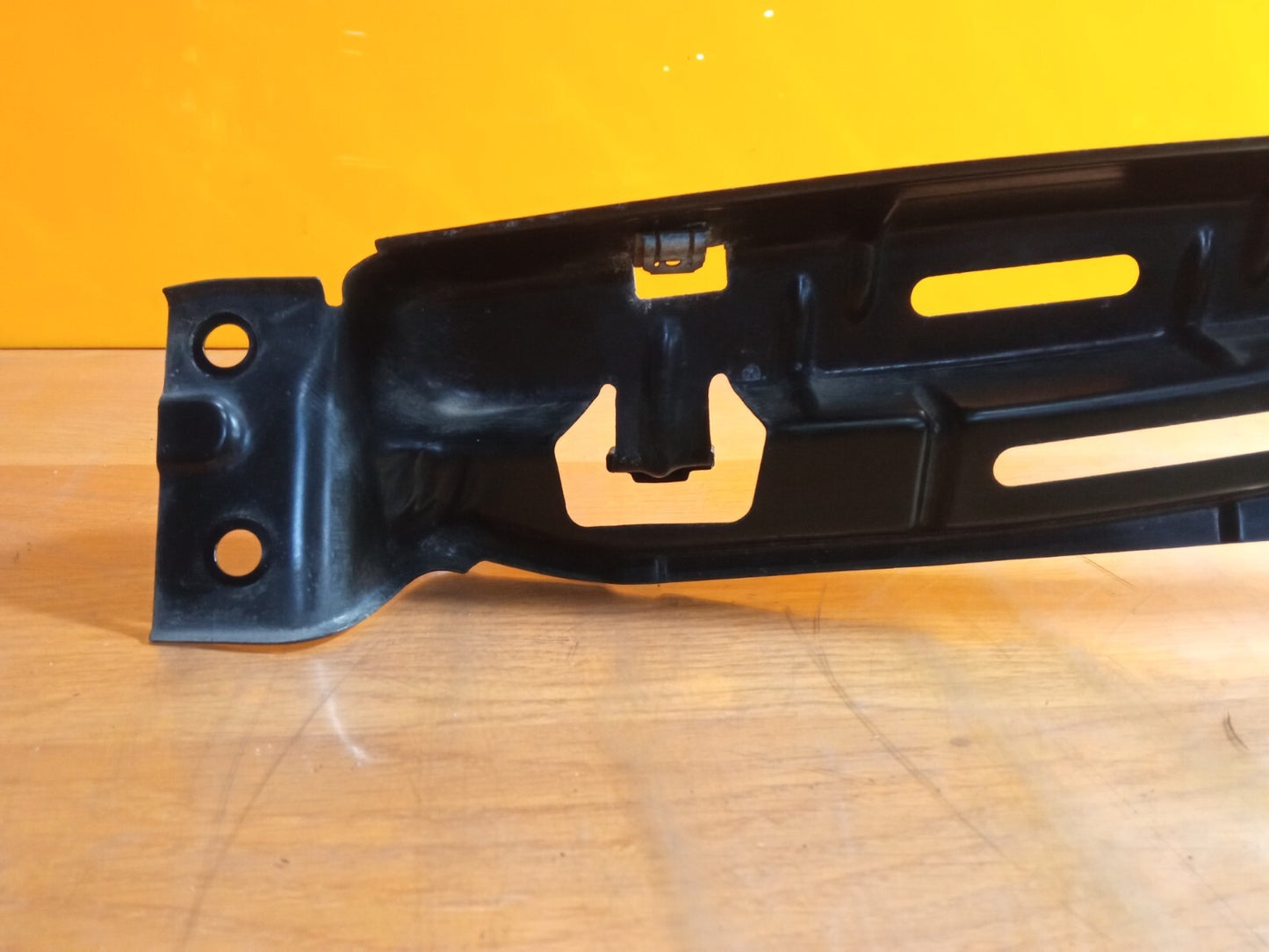✅PORSCHE BOXSTER 986 2002 UPPER BOOT BUMPER SUPPORT BRACKET BAR 986505851 A129