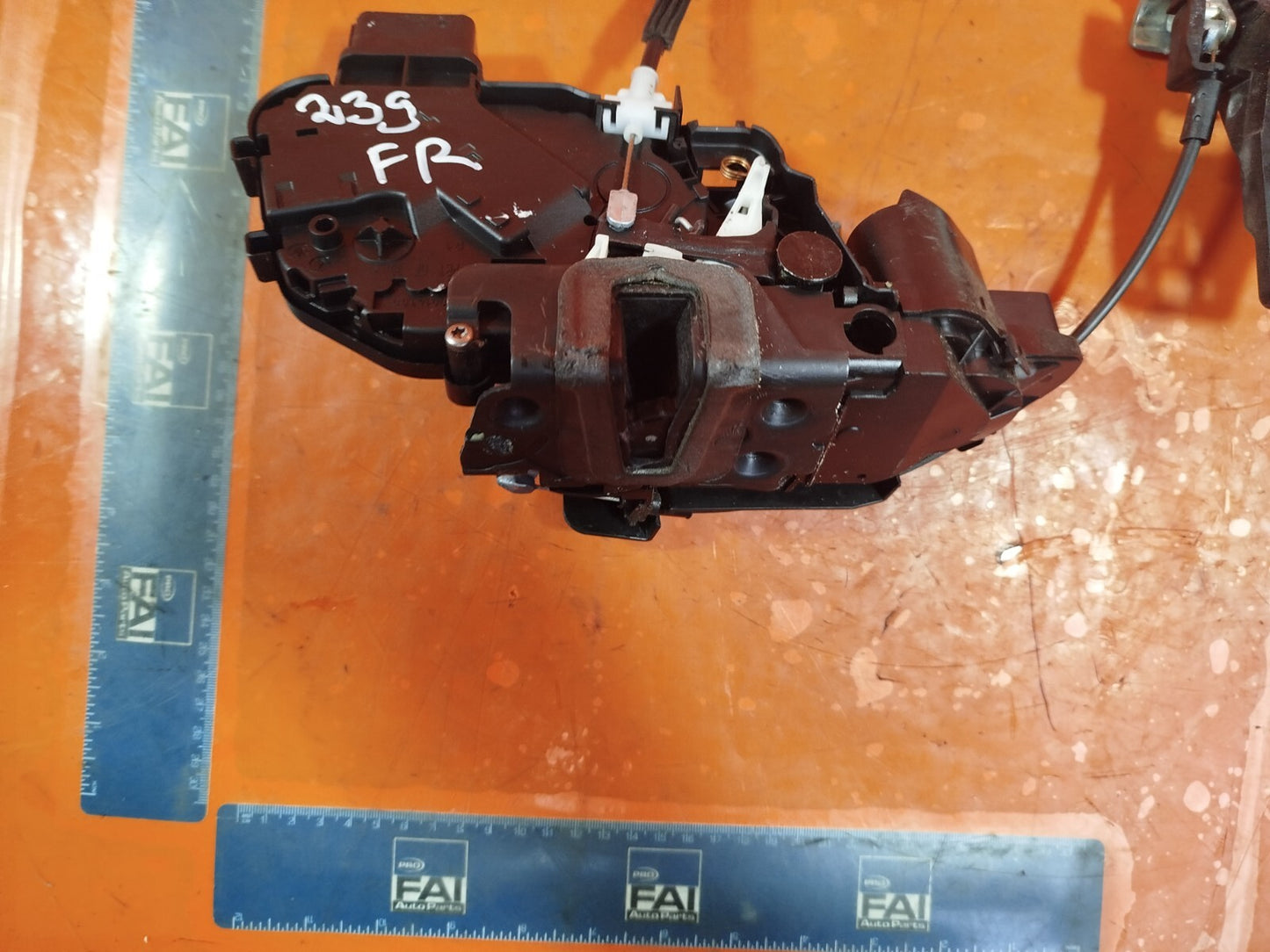 ✅LAND ROVER DISCOVERY 4 L319 3.0 DIESEL 2011 FRONT RIGHT DOOR LOCK 6W8A21812GD