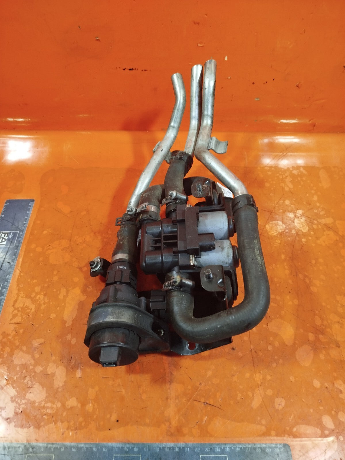 ✅2011 LAND ROVER RANGE ROVER L322 4.4D HEATER CONTROL VALVE XH42-18B619-AA A243