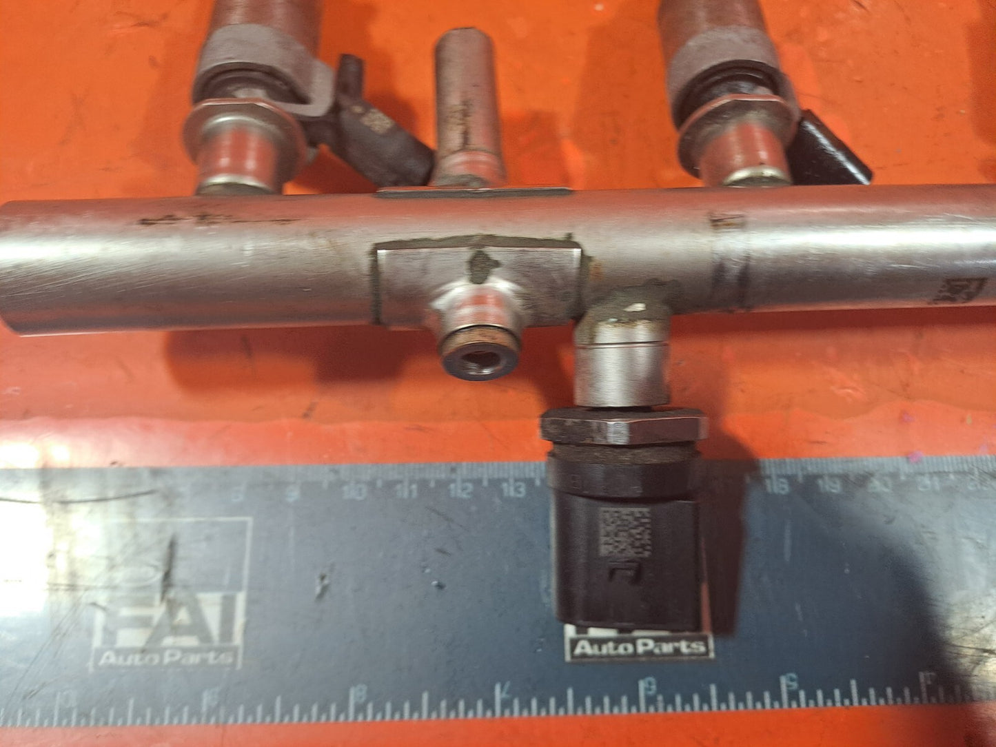 ✅AUDI A5 1.8 PETROL 2012 FUEL RAIL WITH INJECTORS 06K133317C Warranty A222