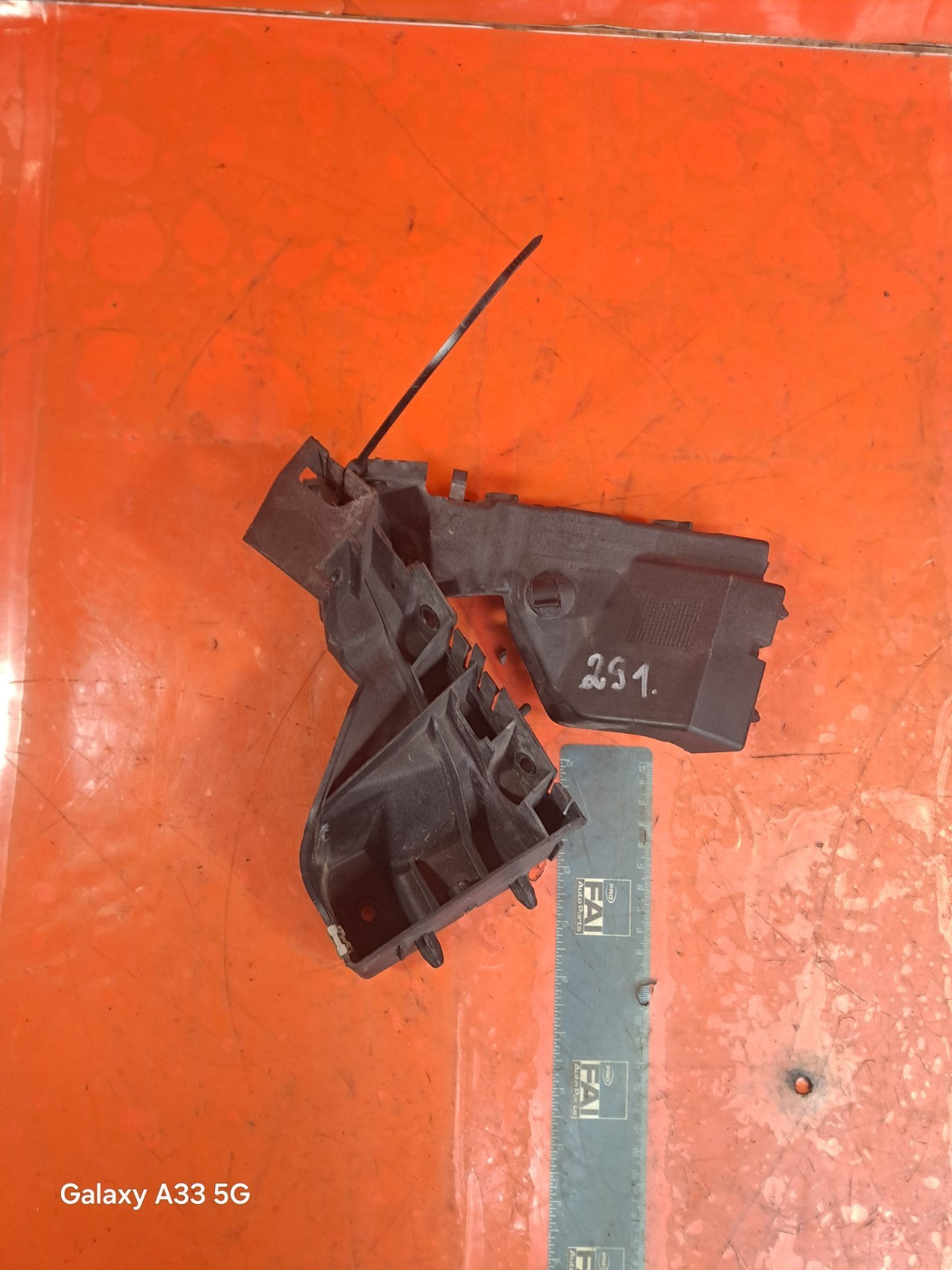 ✅AUDI Q5 S LINE 2.0 DIESEL 2012 FRONT BUMPER BRACKETS 8R0807283C 8R0807284C A291