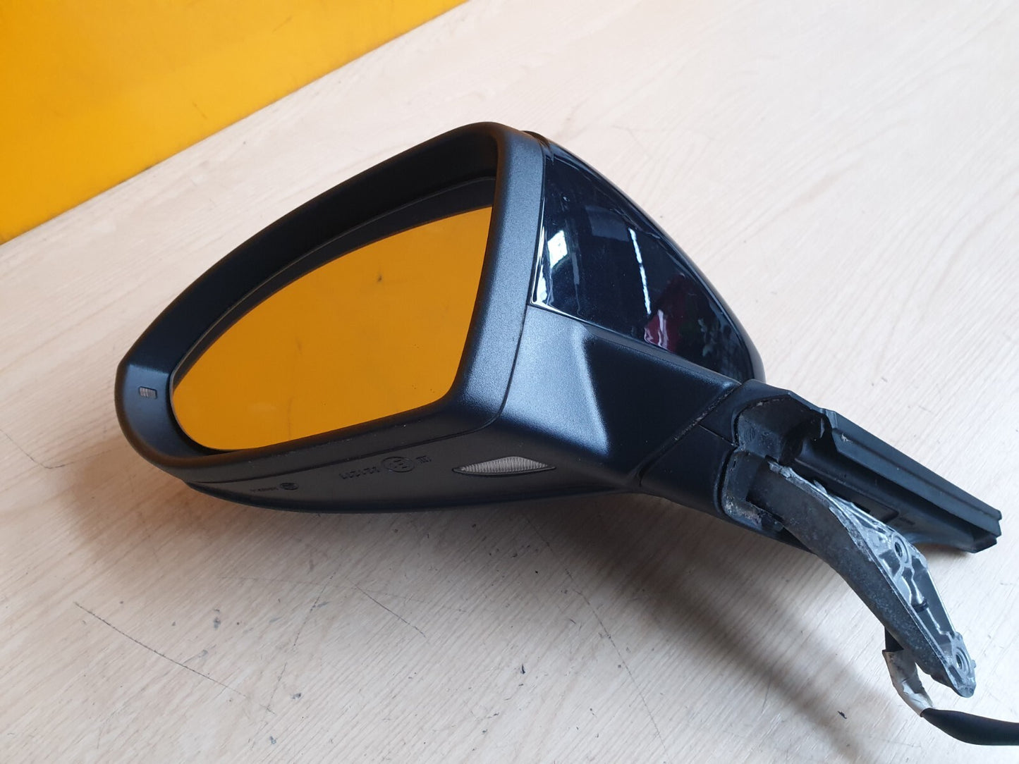 VW GOLF MK7 2015 FRONT LEFT MIRROR PASSENGER SIDE X00