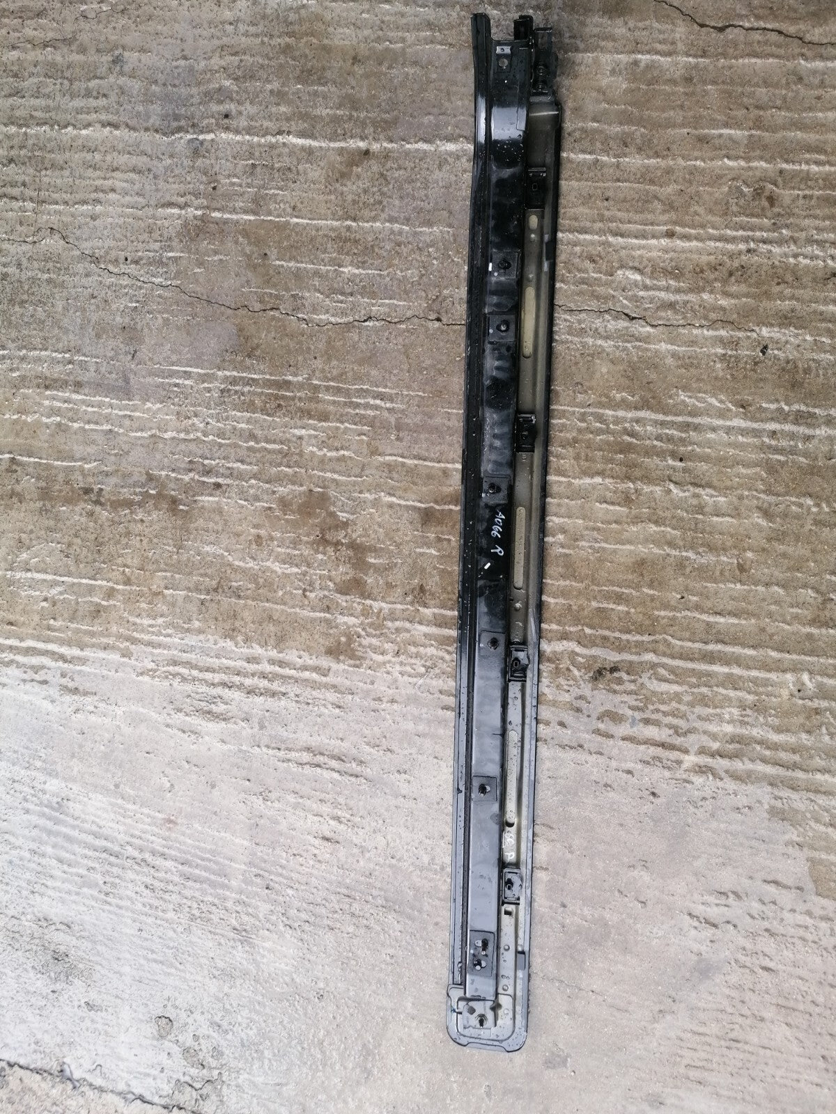 ✅2021 FORD TRANSIT CUSTOM 2.0D RIGHT SLIDING DOOR RAIL TRIM BLACK JK21-V250A74-A