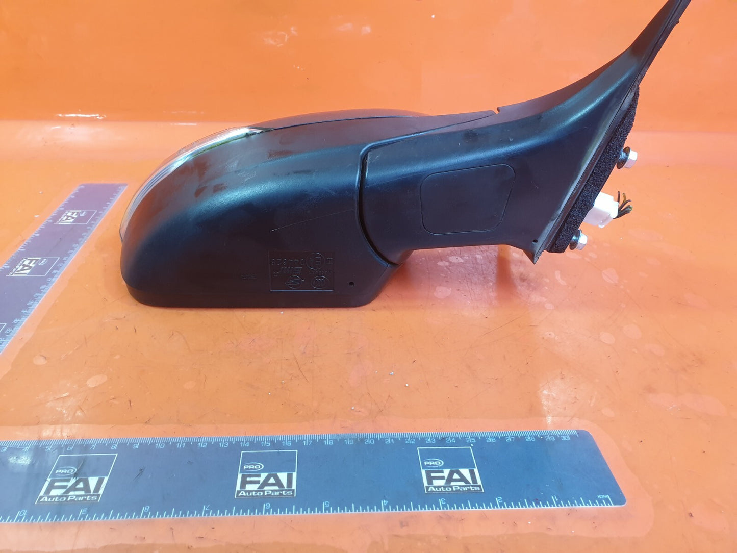 SSANGYONG TIVOLI ELX 1.6 PETROL 2015 FRONT RIGHT MIRROR GREY Warranty A221