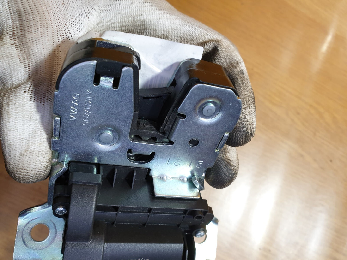 ✅AUDI A3 S LINE 1.4 PETROL 2021 TAILGATE BOOT LOCK MECHANISM 8W9827505C Warranty