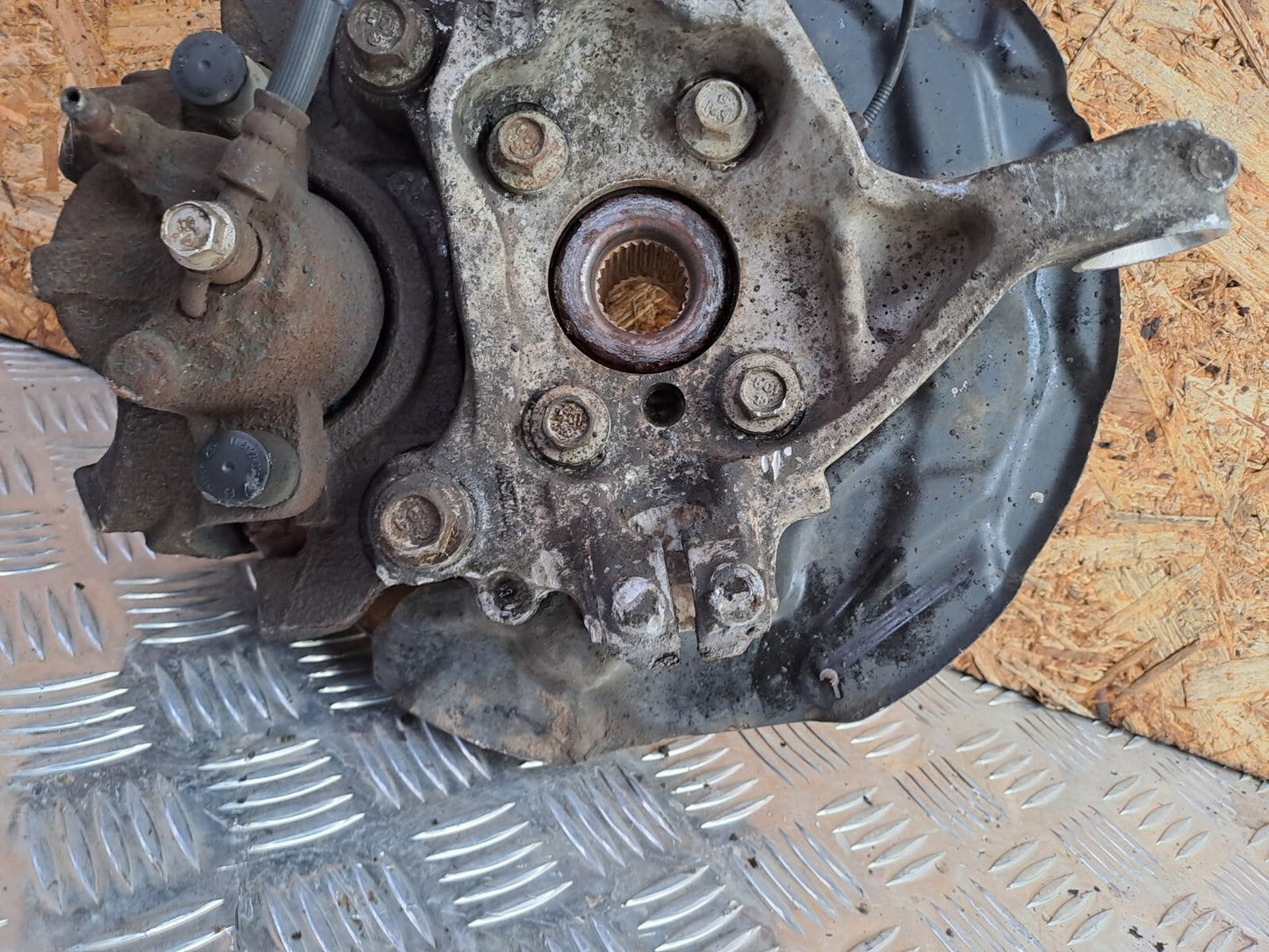 ✅2016 FORD MONDEO MK5 2.0D FRONT RIGHT WHEEL HUB DG9C-2010-EE + WARRANTY A273