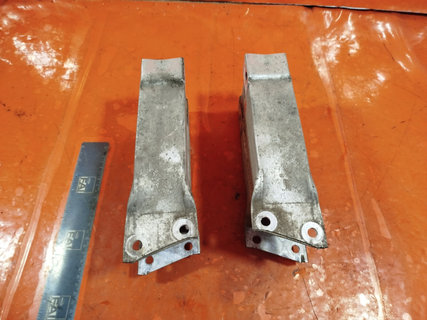 ✅MERCEDES C250 W204 2.1 DIESEL 2011 FRONT CRASH BAR BRACKETS A2046201195 A283